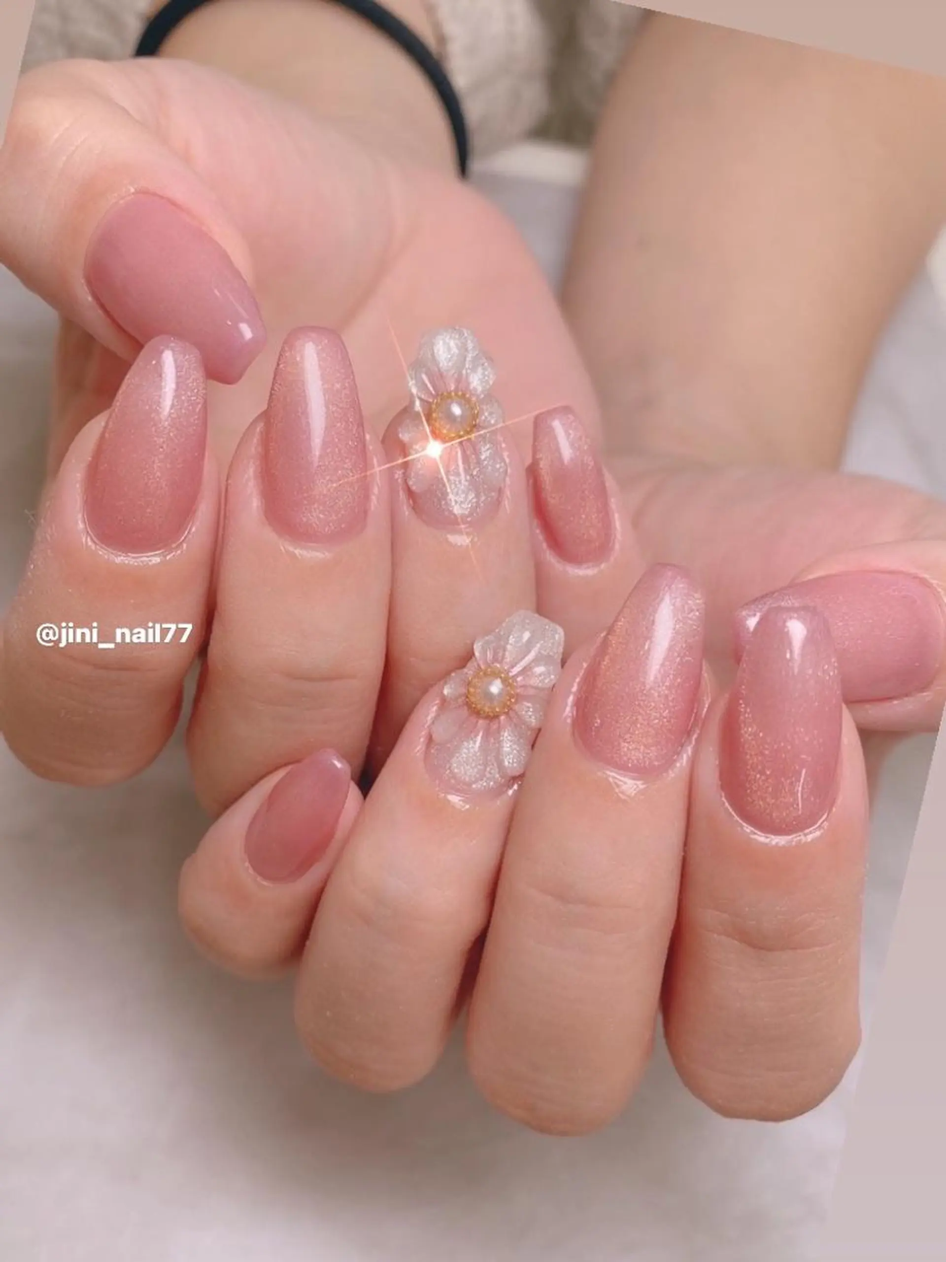 ネイル ハンドネイル JINI NAIL所属・ジニ ネイルのネイルデザイン