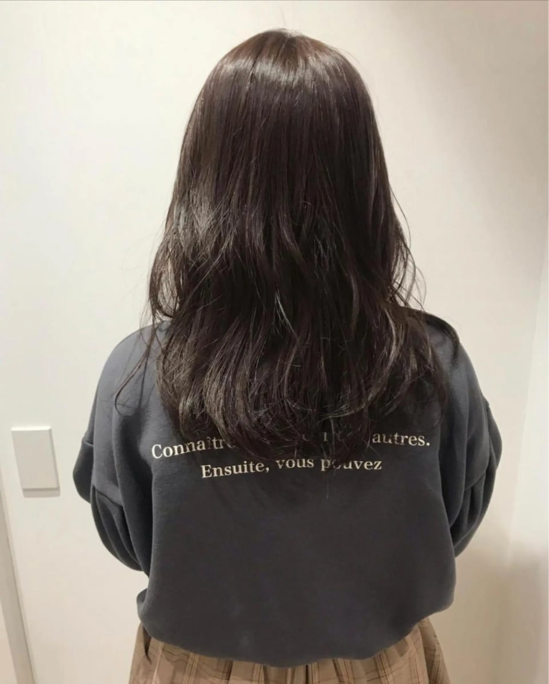 セミロング カラー ヘアアレンジ アッシュ ベージュカラー 福壽 優奈のヘアスタイル