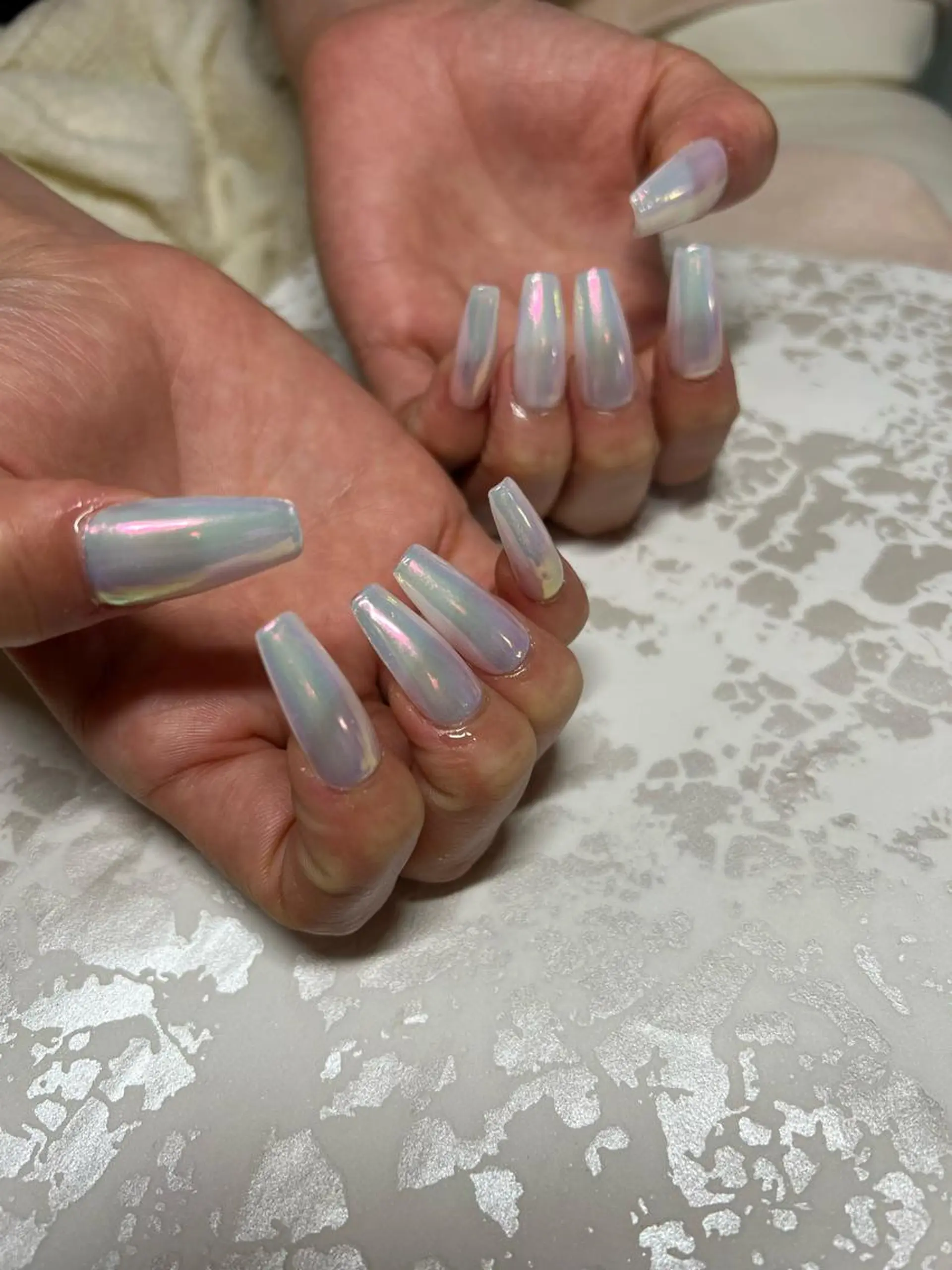 ネイル オーロラネイル ジェルネイル 韓国ネイル マグネットネイル ミラーネイル ハンドネイル ハンドケア ちゅるんネイル🪄 耳ツボジュエリー🔗のネイルデザイン