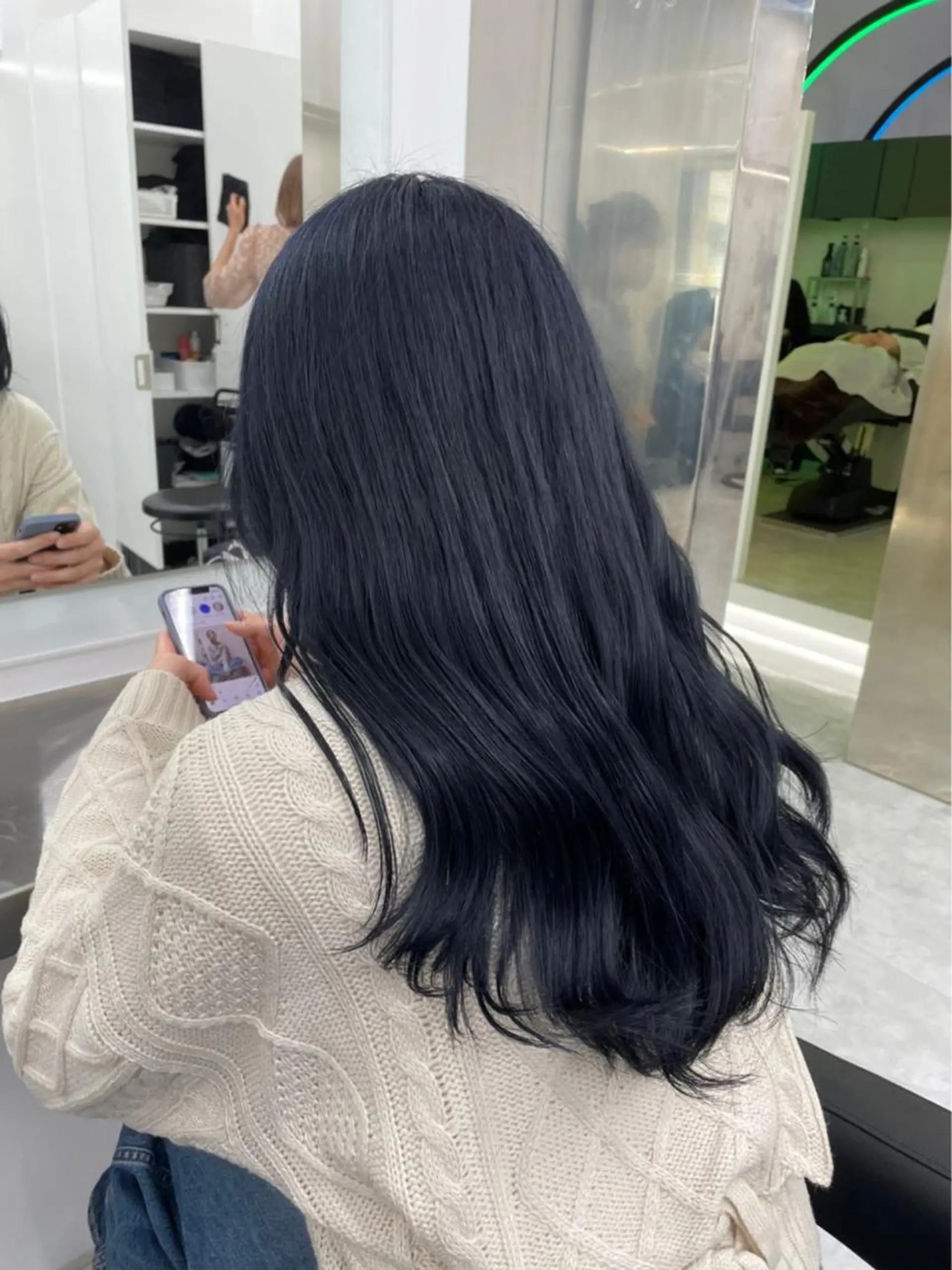 ロング トレンドモテカラー 🩷色落ちまで可愛くのヘアスタイル