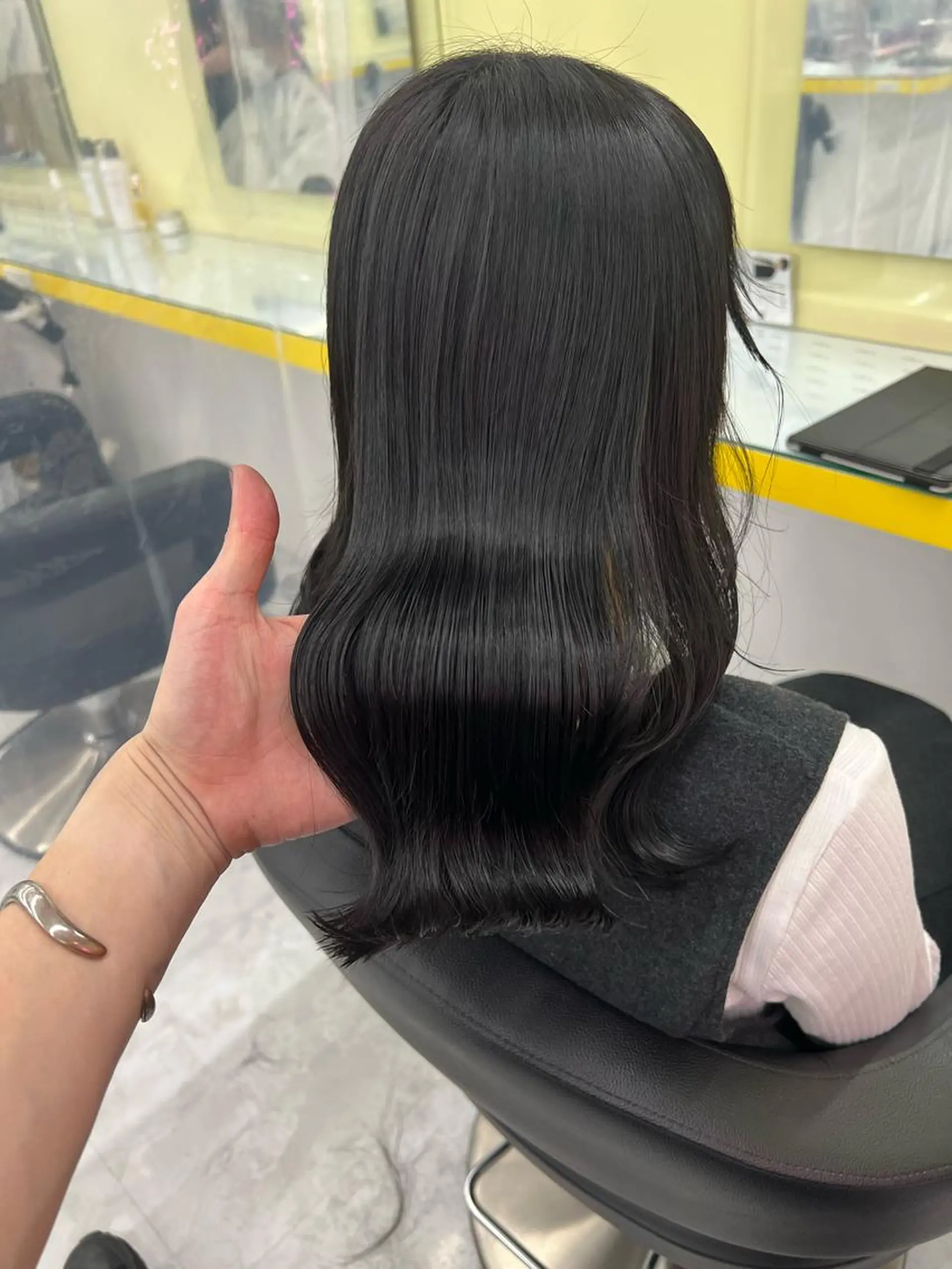 ミディアム パーマ ヘアアレンジ メンズ マツエク・マツパ 韓国風ベージュ🤎 赤みなし🌿横浜🤎のヘアスタイル