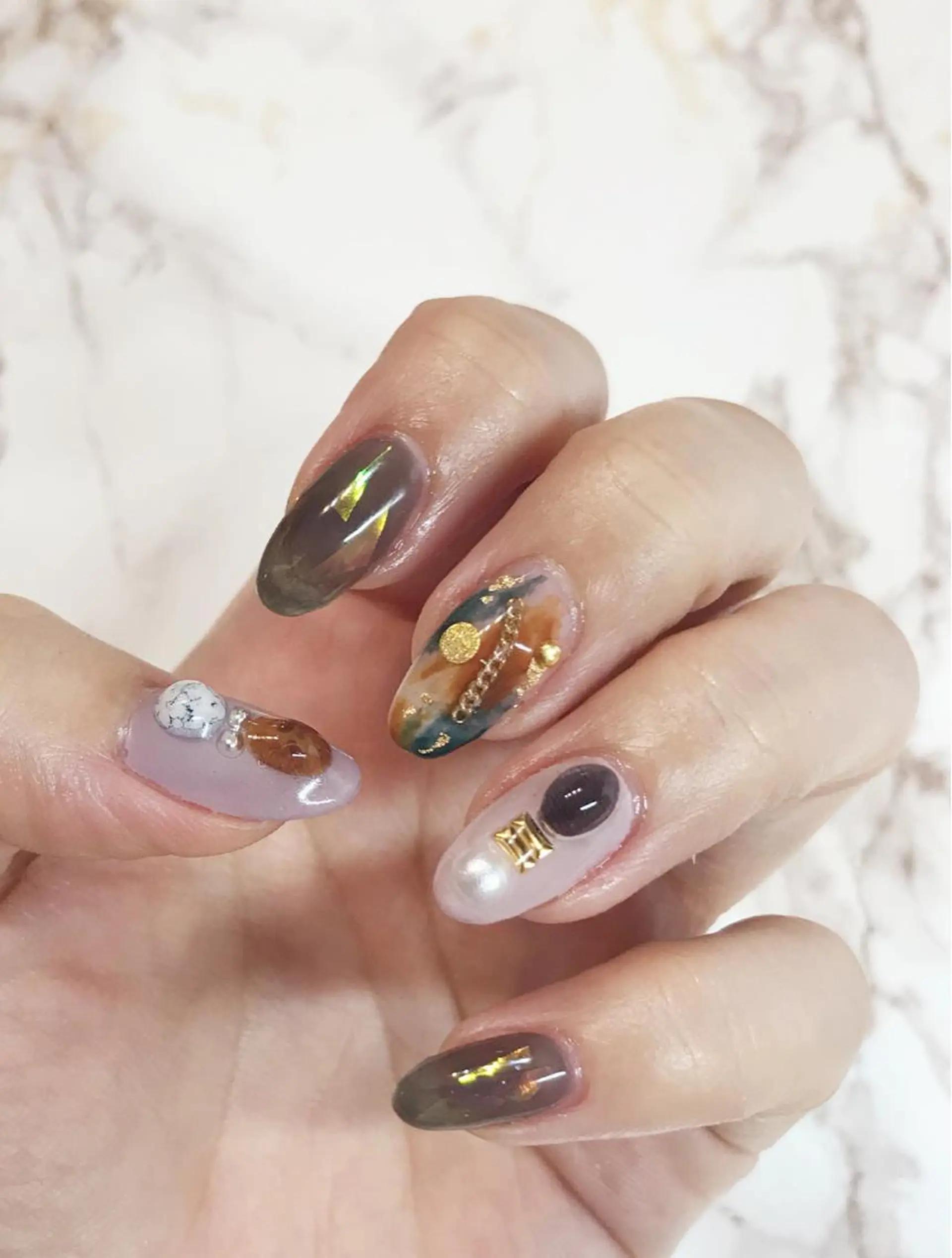 ネイル stay goldのネイルデザイン