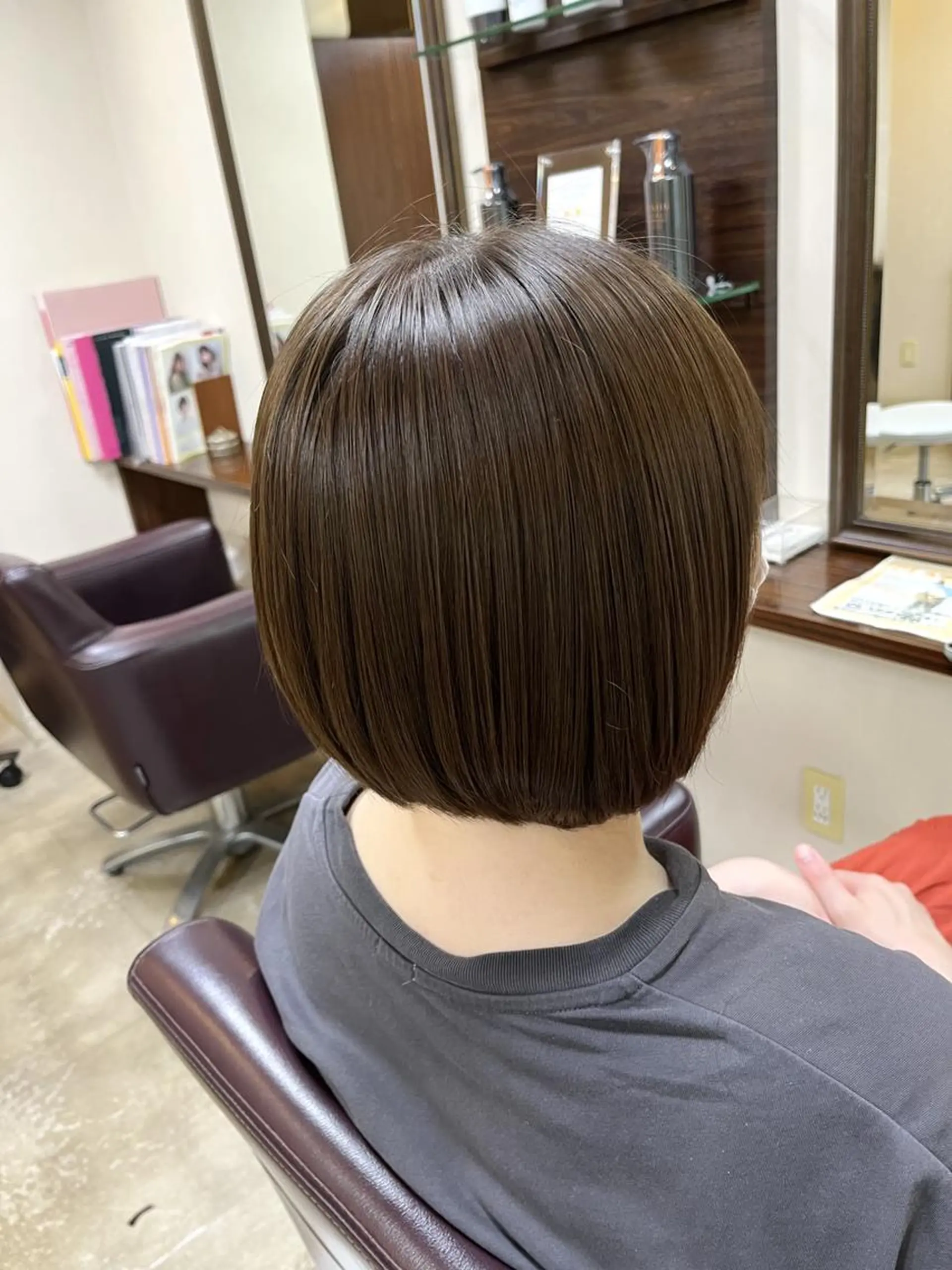 ミディアム ボブ カット ヘアカラー トリートメント 澤崎 希望のヘアスタイル