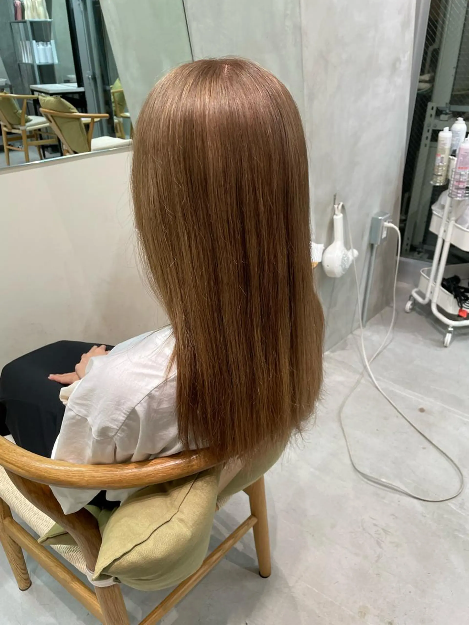 セミロング mee.浦和店所属・浦和指名率No.1 ショート特化美容師のヘアスタイル