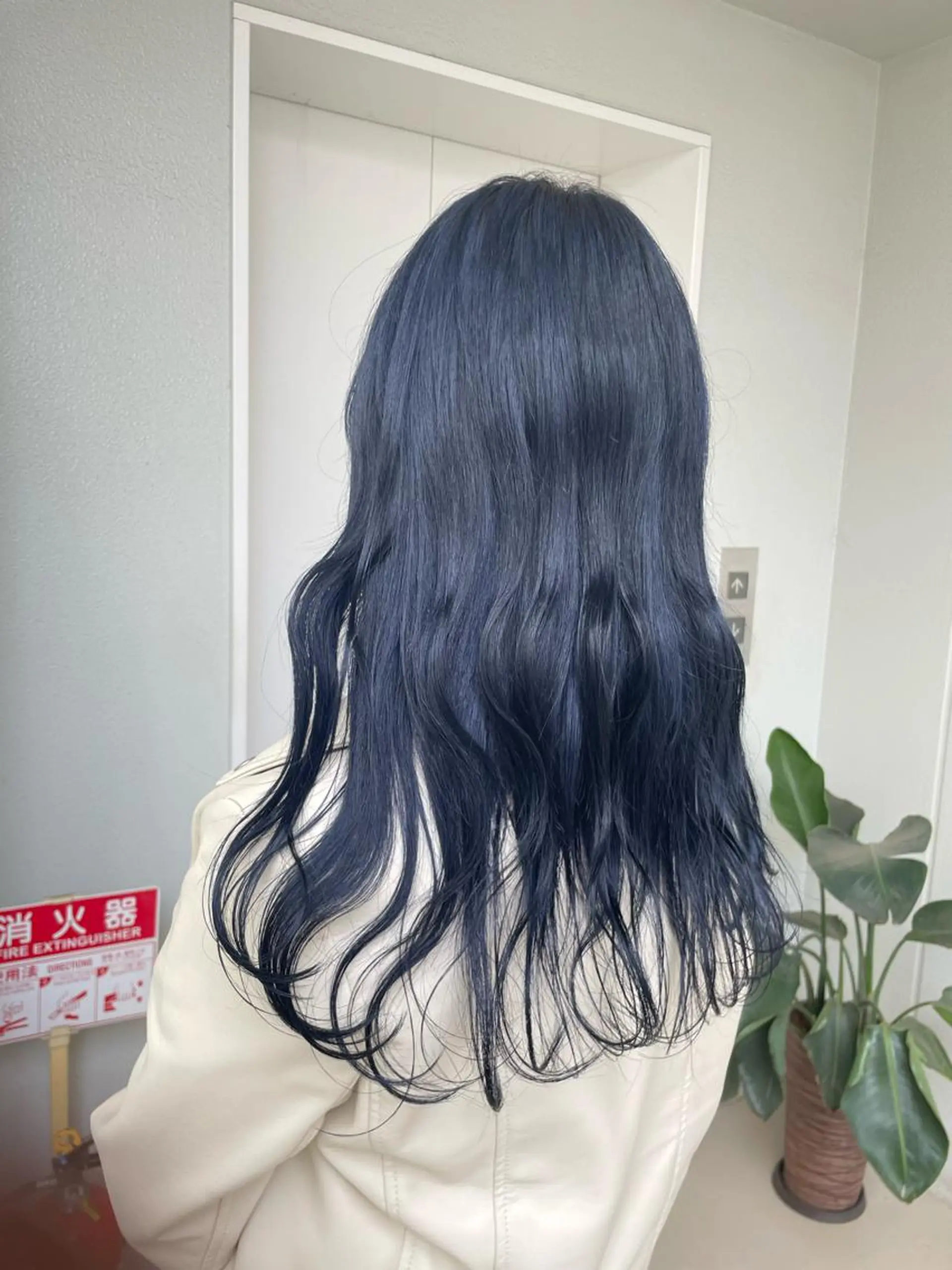 ロング カラー MAYU/ハイトーン /レイヤーカットのヘアスタイル