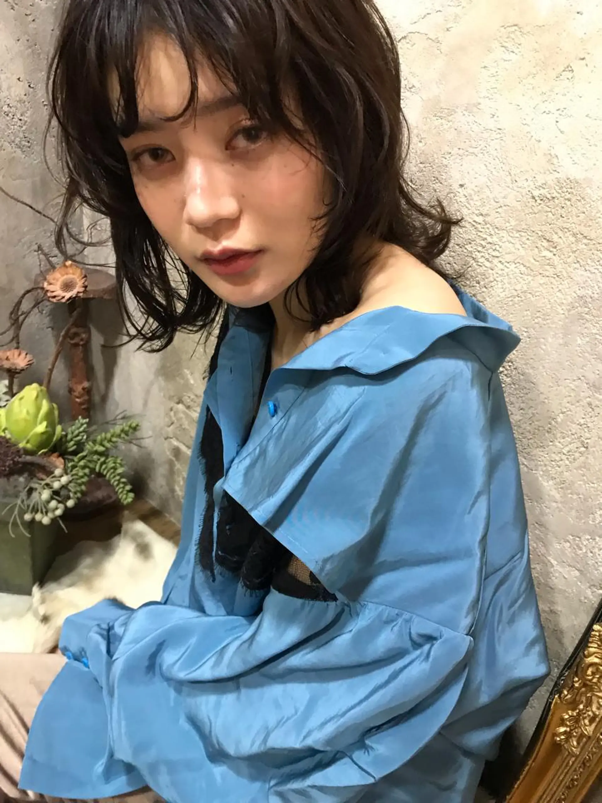 セミロング レイヤーカット ウルフカット ウルフレイヤー カット ヘアカラー 韓国 / 中国ヘア 🦋Noniのヘアスタイル