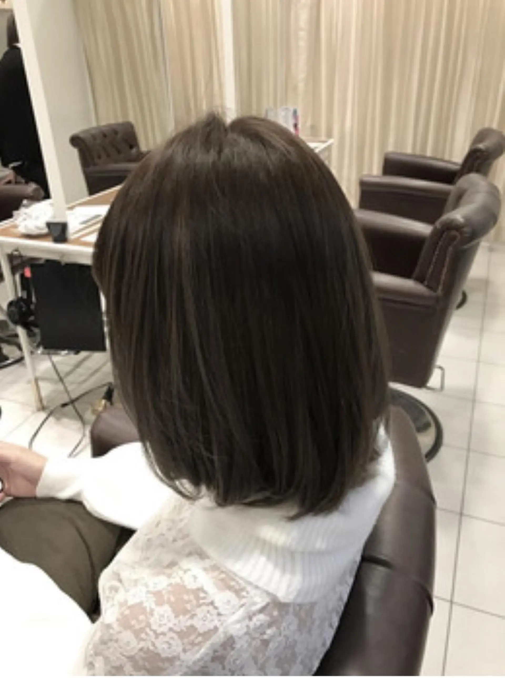 ミディアム カラー アッシュ パープルカラー パープルアッシュ ブリーチカラー🌈 嘉名 真樹のヘアスタイル