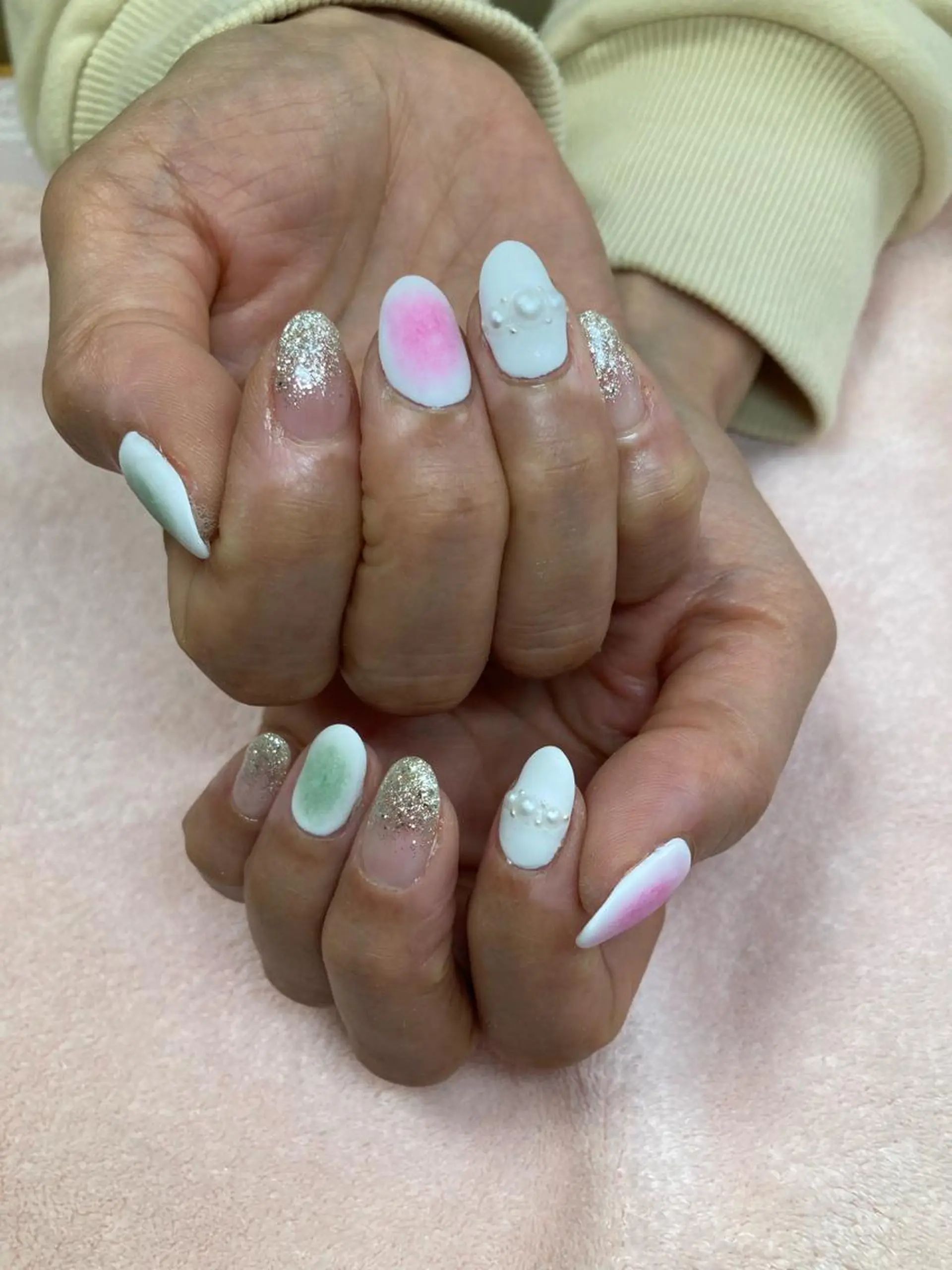 ネイル チークネイル ラメ(グリッター) ラメグラデーション マットネイル chii nailのネイルデザイン
