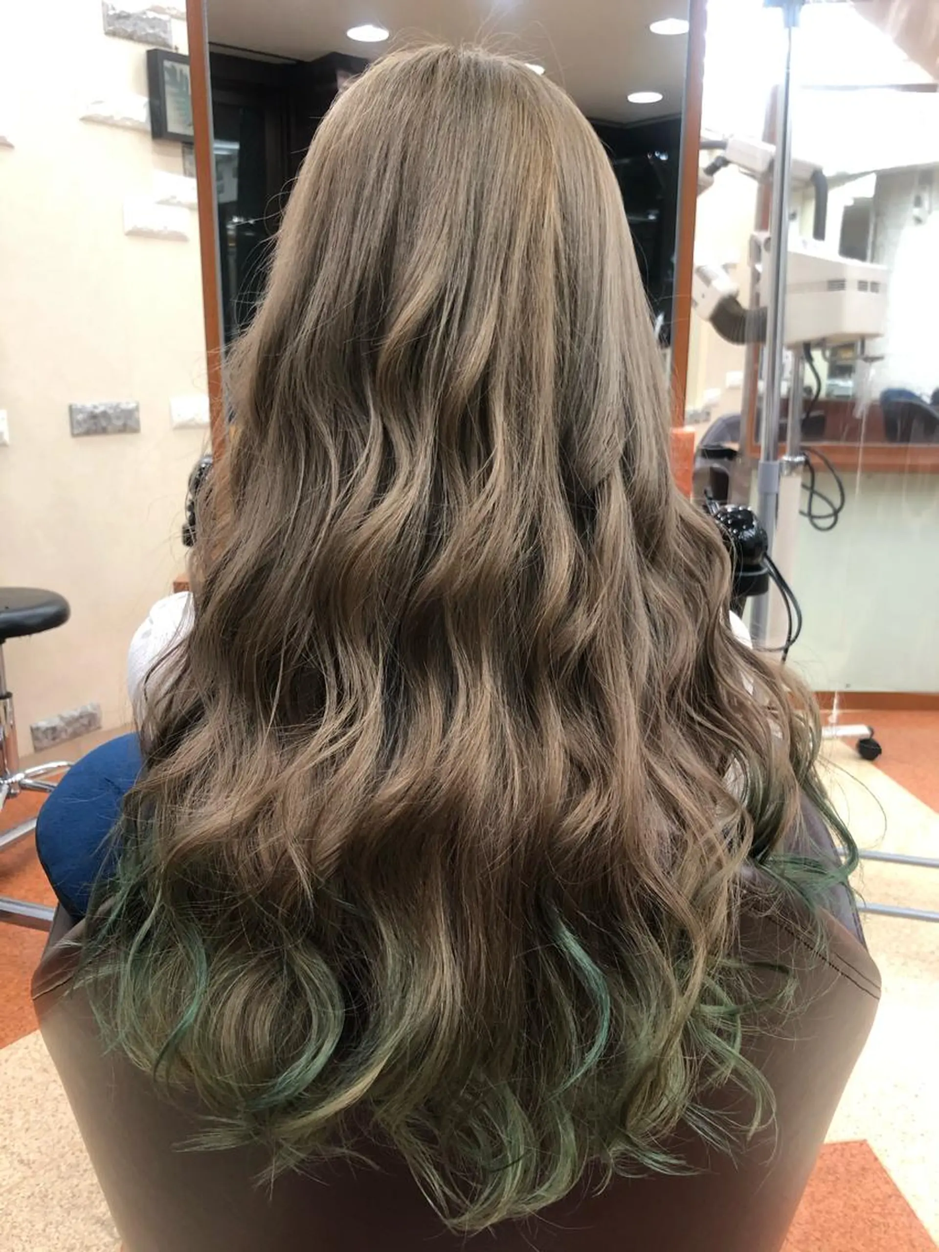 ロング カラー 【ニュアンスカラー・ 髪質改善】スズキカナのヘアスタイル