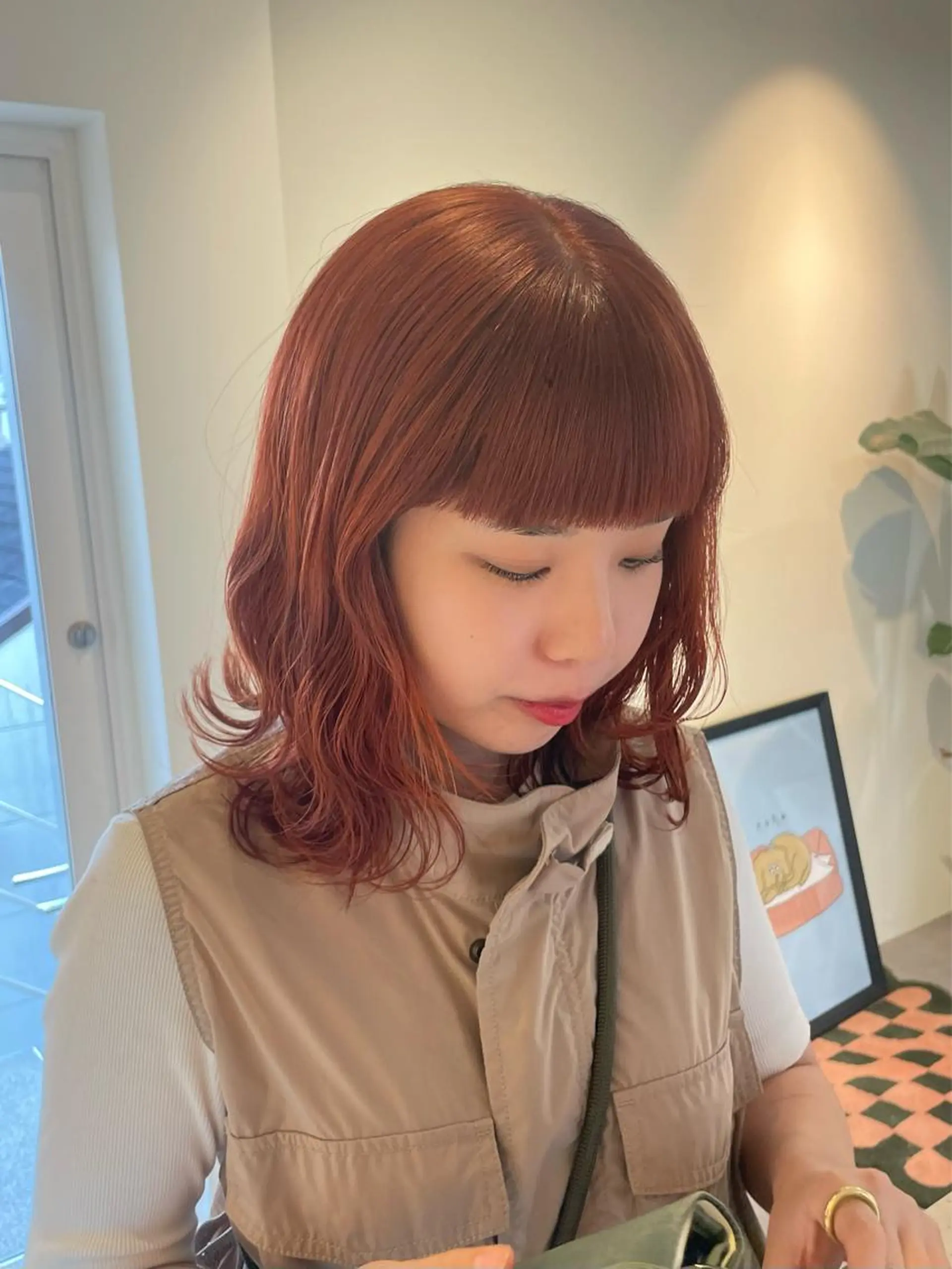 カラー 若月 あやかのヘアスタイル