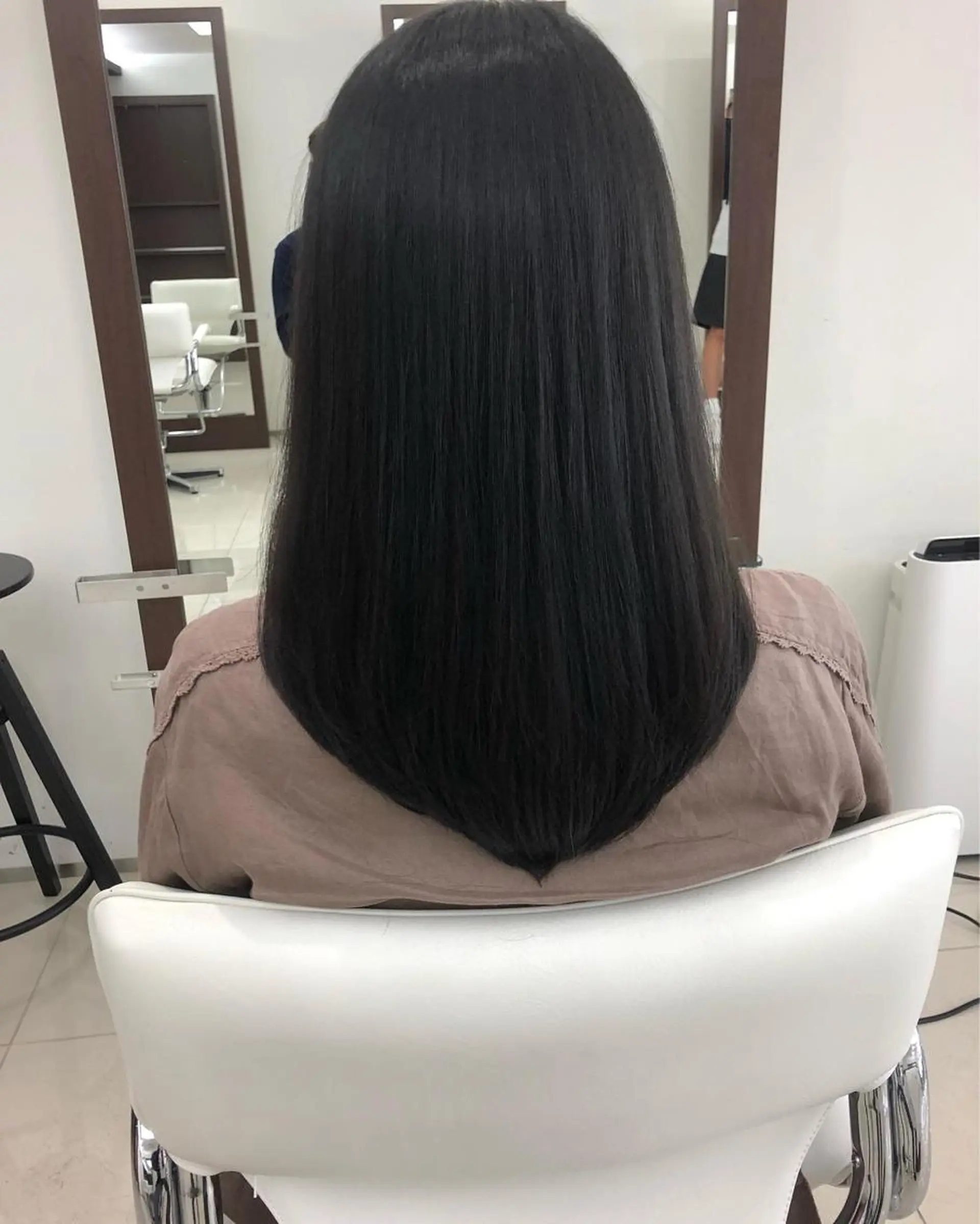 ロング 小林 伊織のヘアスタイル