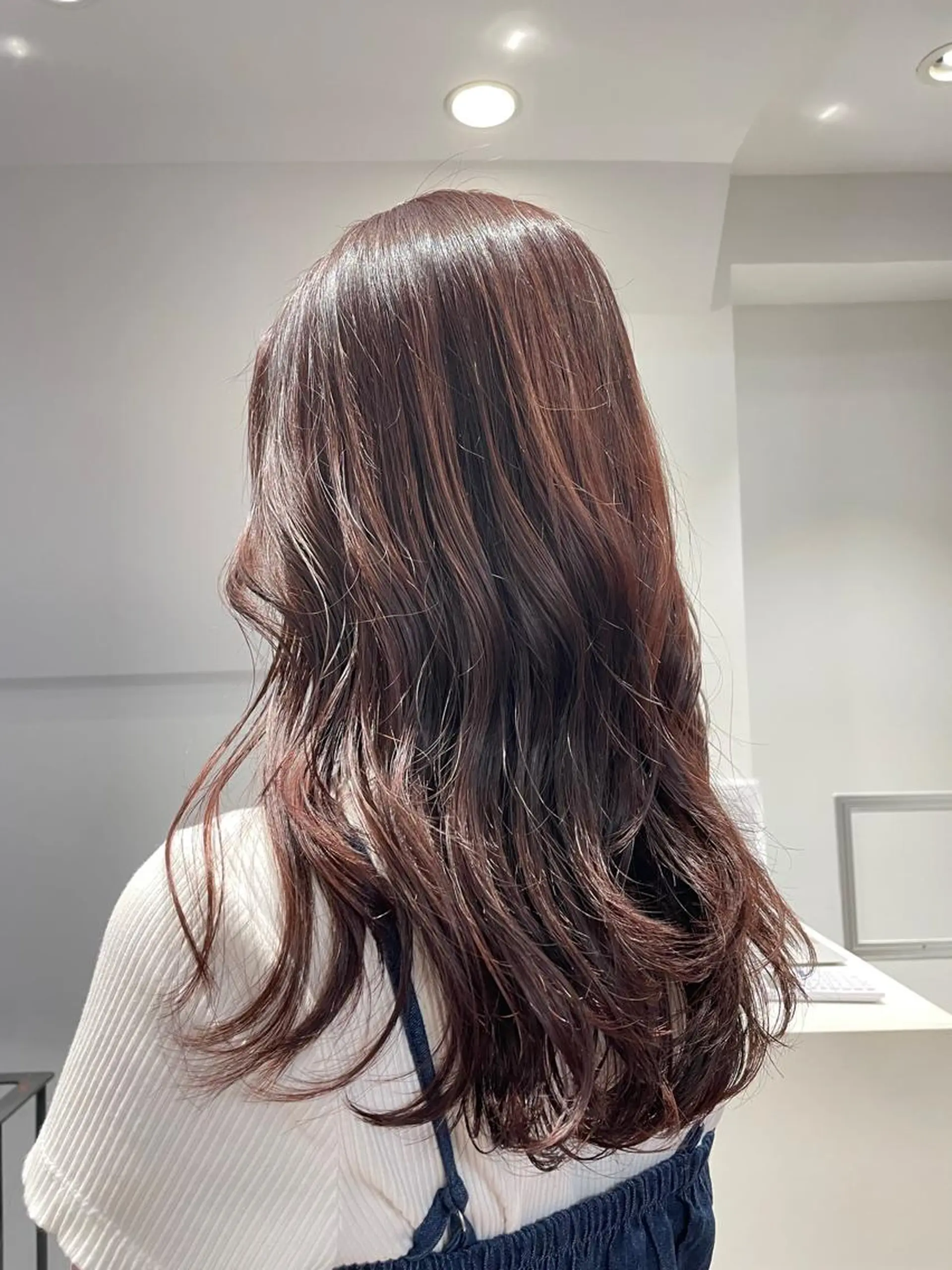 ロング カラー レッドカラー 韓国風ヘア 渋谷🌈透明感カラー レイヤー/mikuのヘアスタイル