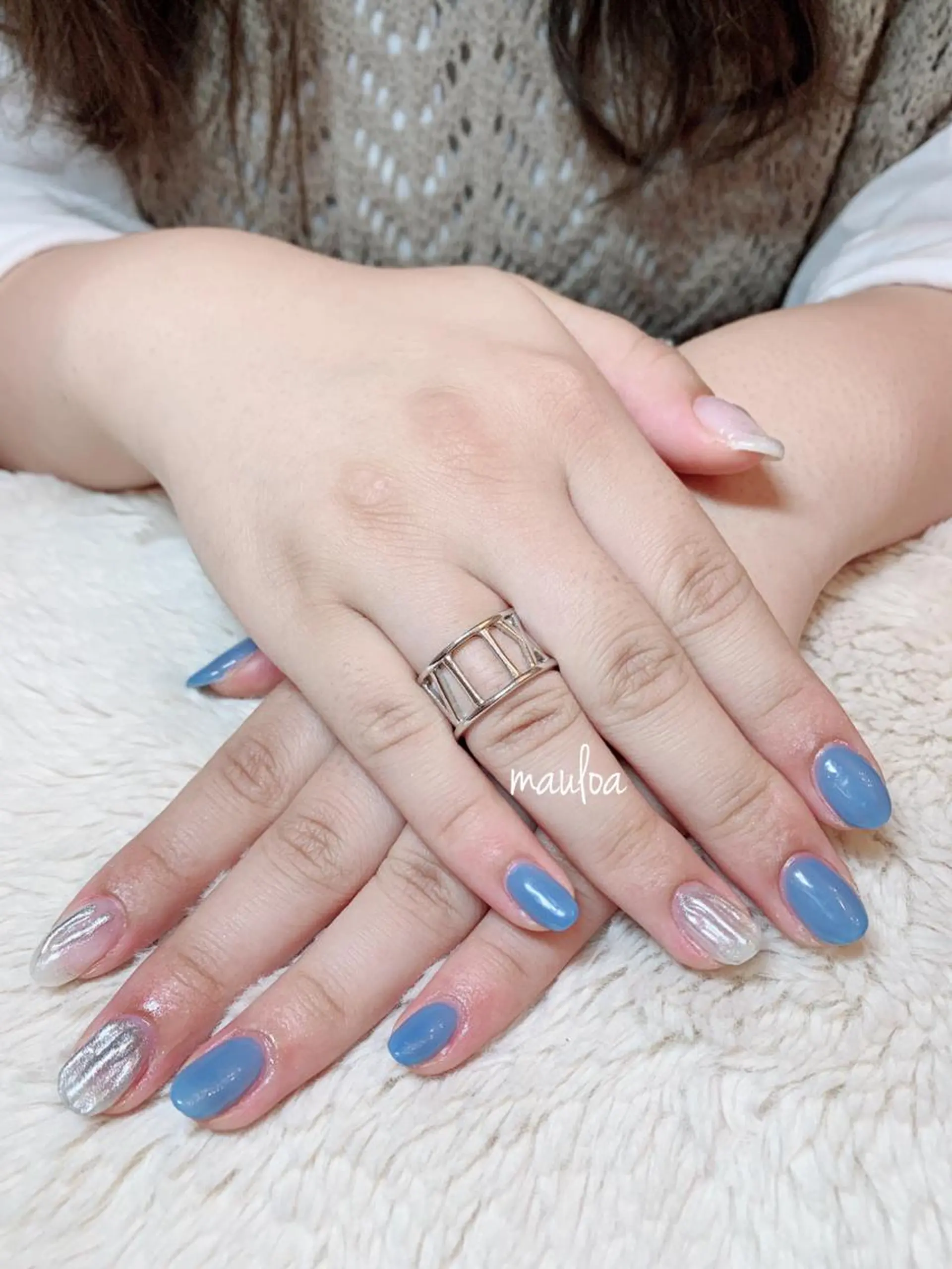 ネイル ブルー ニュアンスネイル シルバー pipi..所属・pipi ..のネイルデザイン