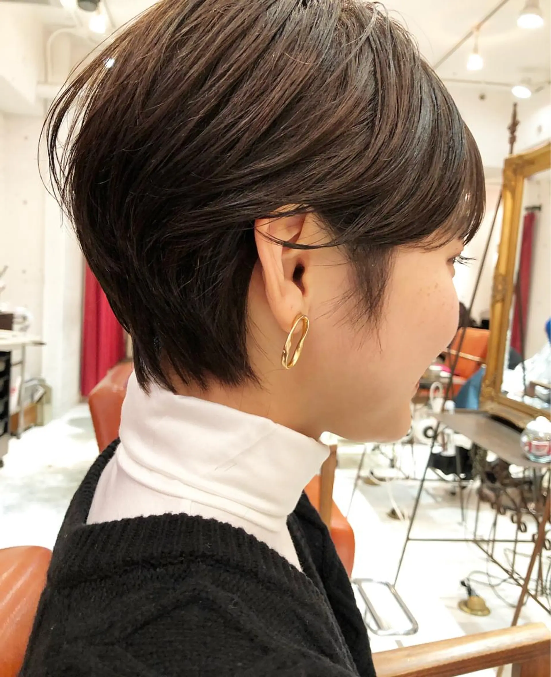 ショート カラー THE DAY所属・AKI HASHIMOTOのヘアスタイル