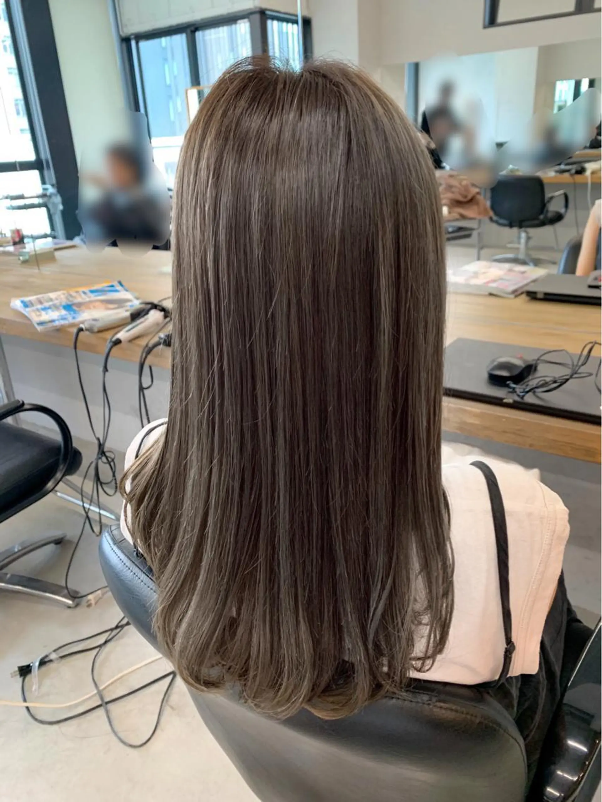 ロング カラー 難波 茜のヘアスタイル