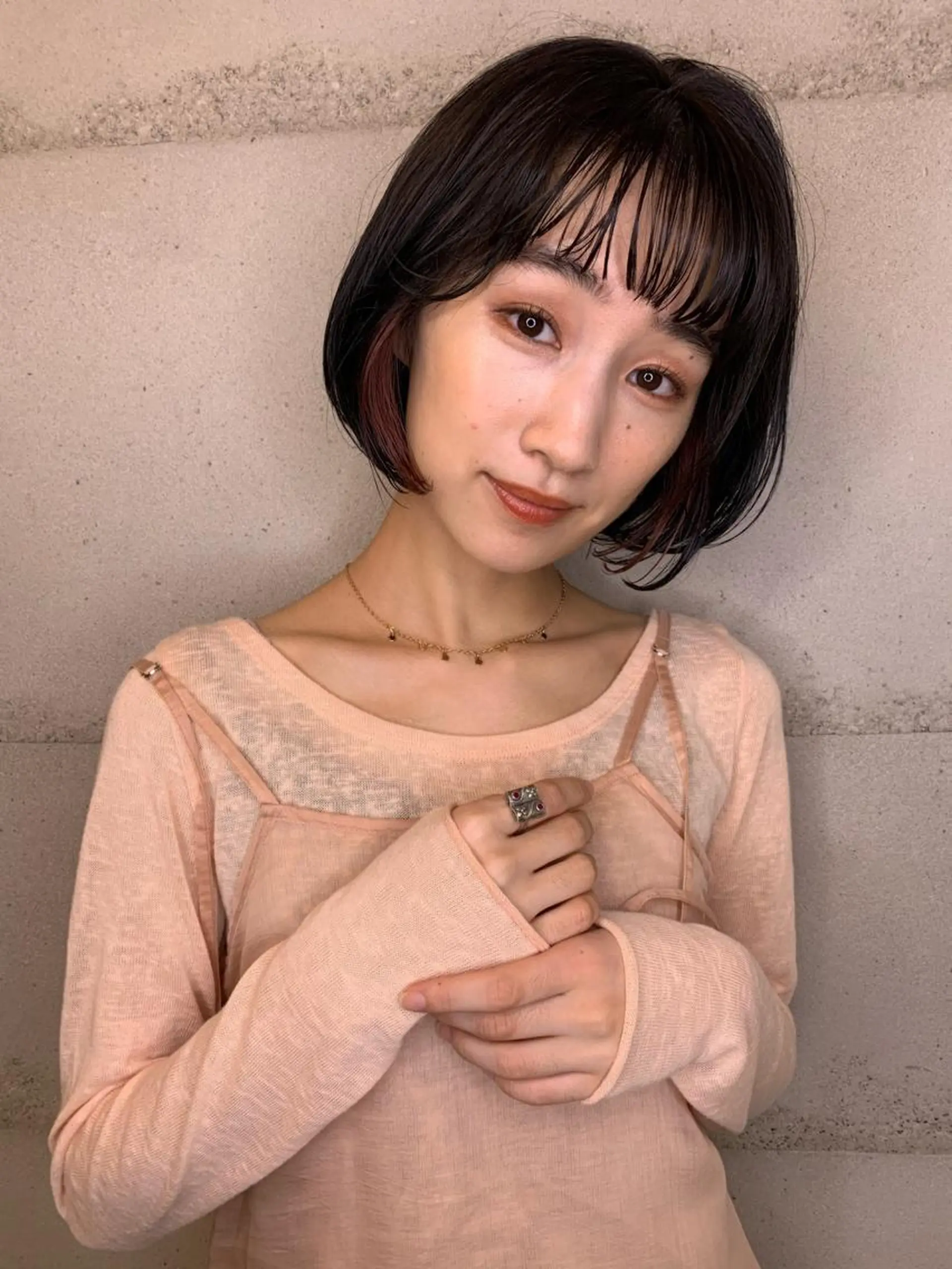 ショート カラー 透明感/オリーブ/ グレージュ/YUKAのヘアスタイル