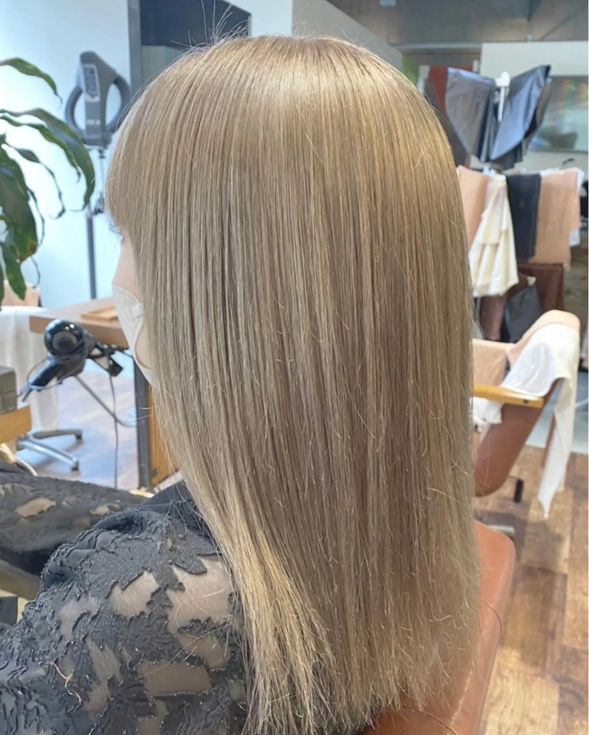 ミディアム カラー SORA.桂川店所属・内野 友貴のヘアスタイル