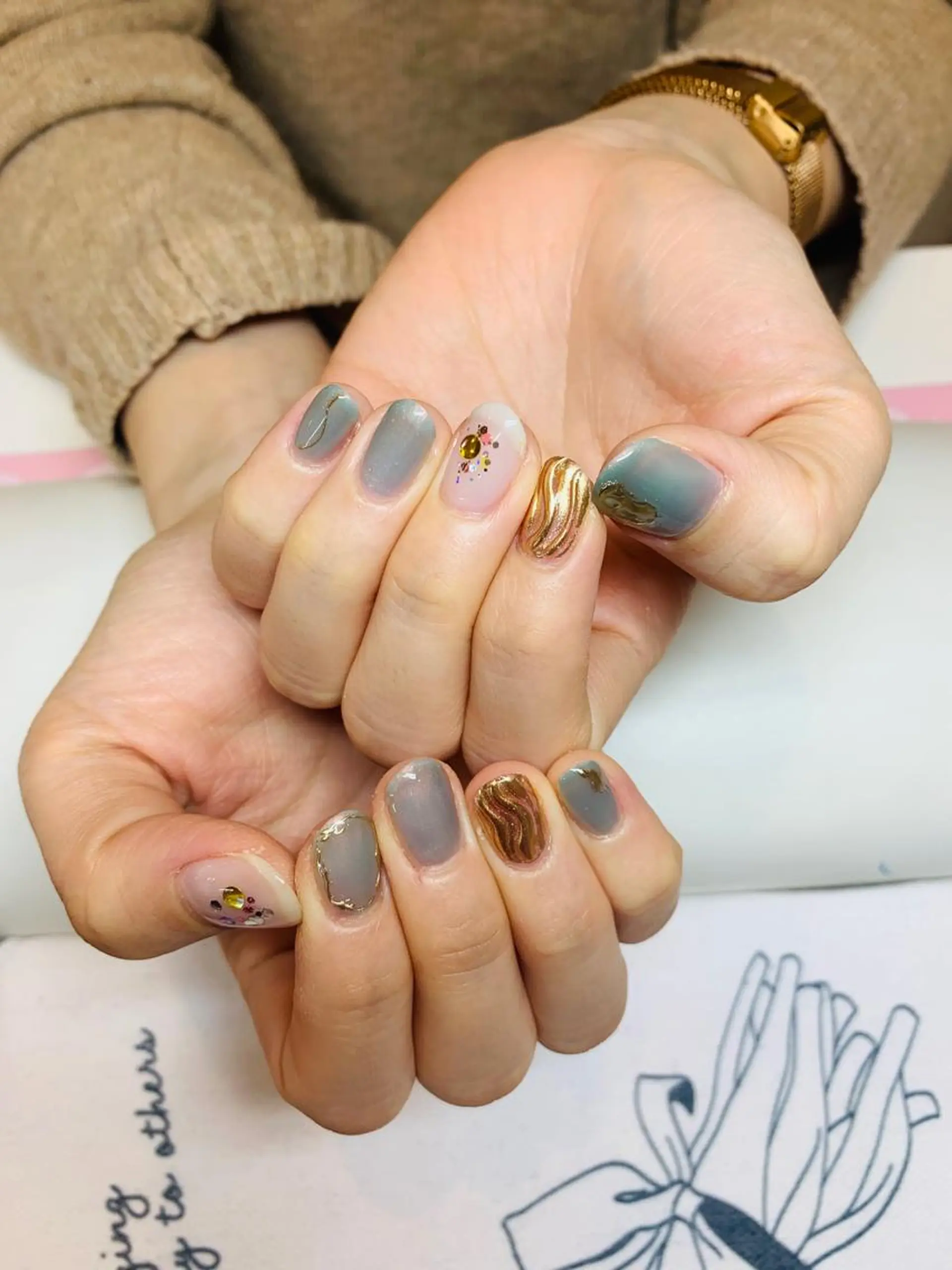 ネイル Ui_Amor (パラジェル)のネイルデザイン