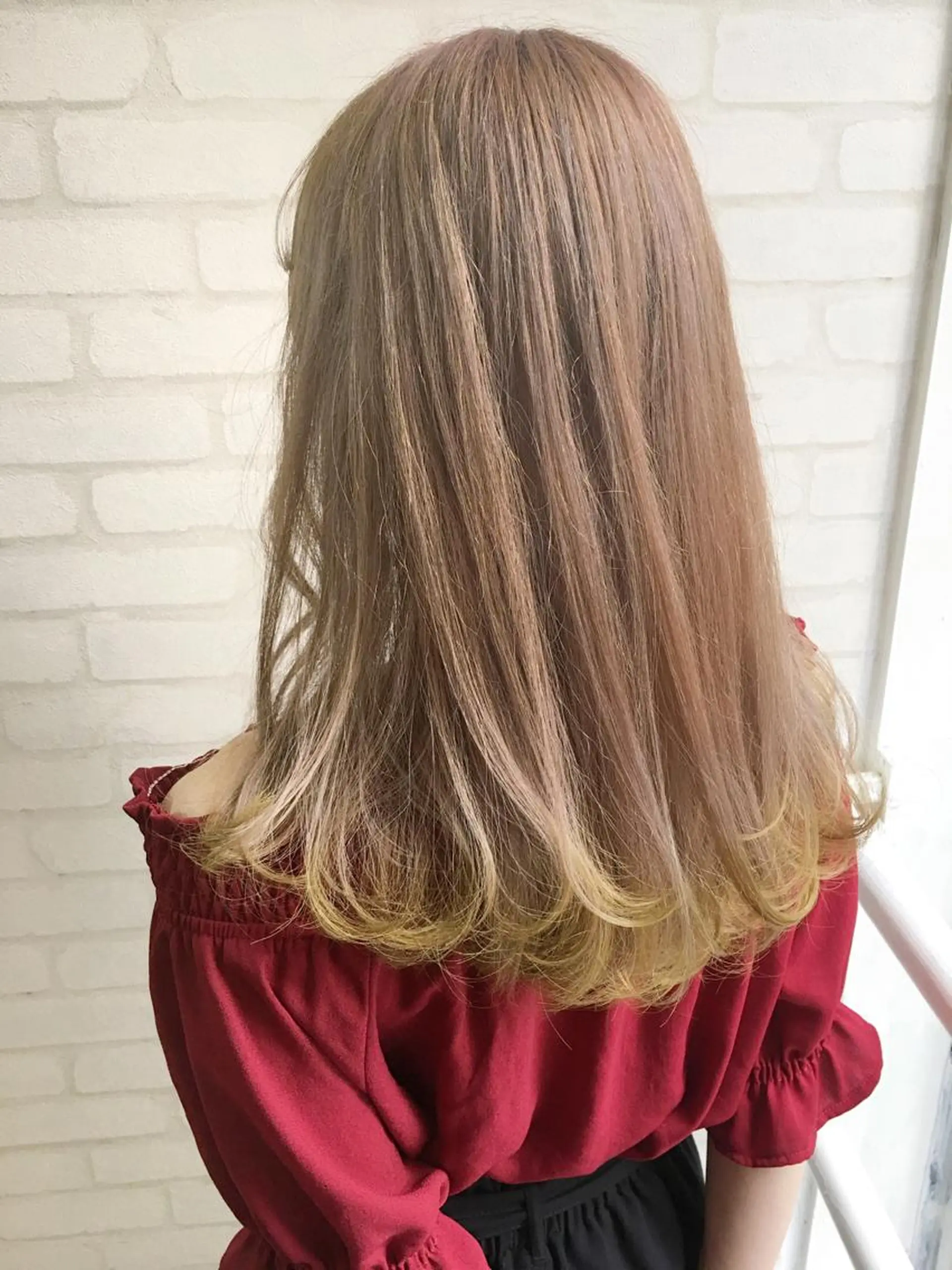 セミロング カラー ヘアアレンジ エクステの神様 ▫️原島ユウヤ▫️のヘアスタイル