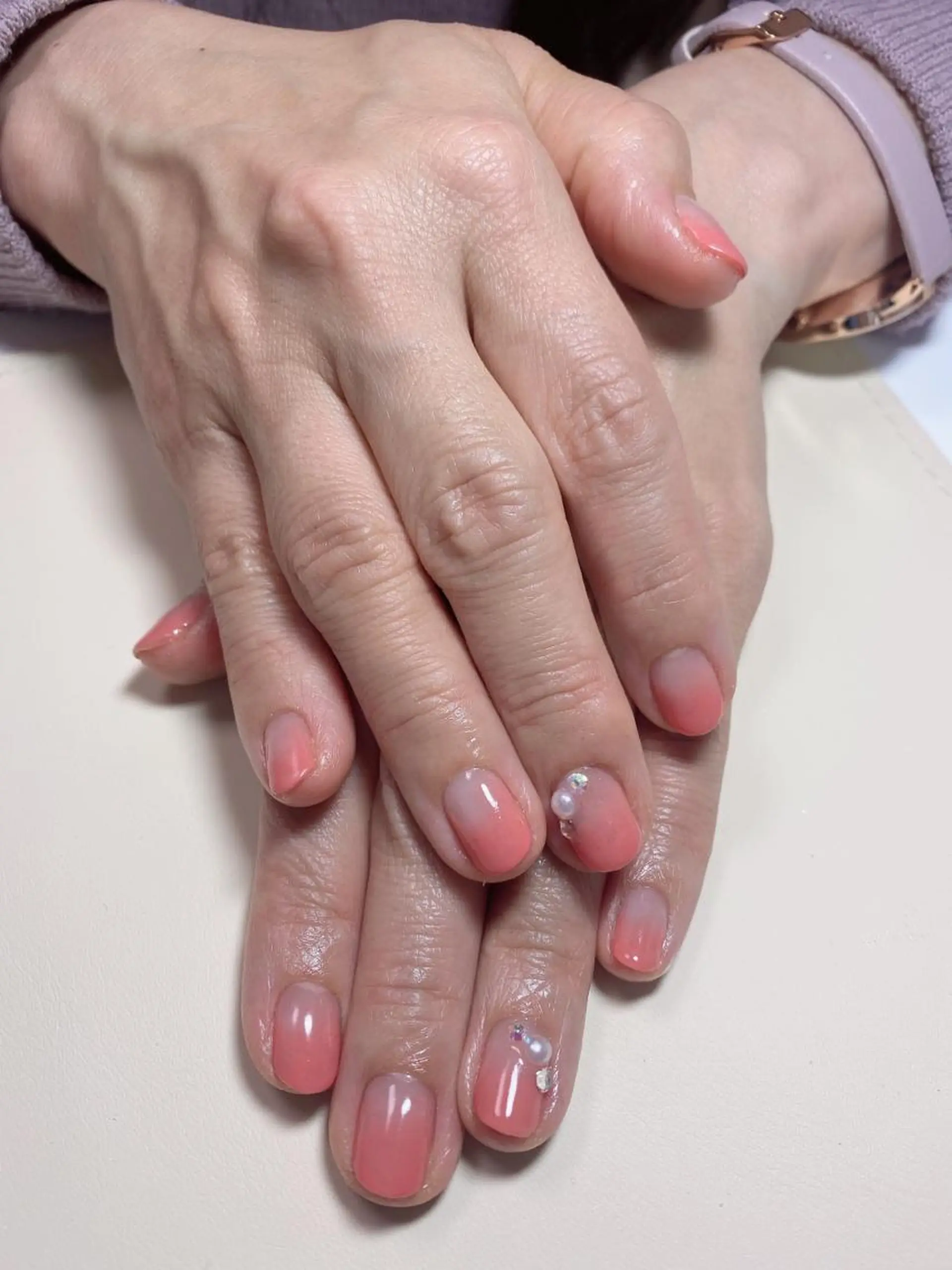 ネイル ショートネイル ストーンネイル ハンドネイル Nail Salon K 🧸美爪育成のネイルデザイン