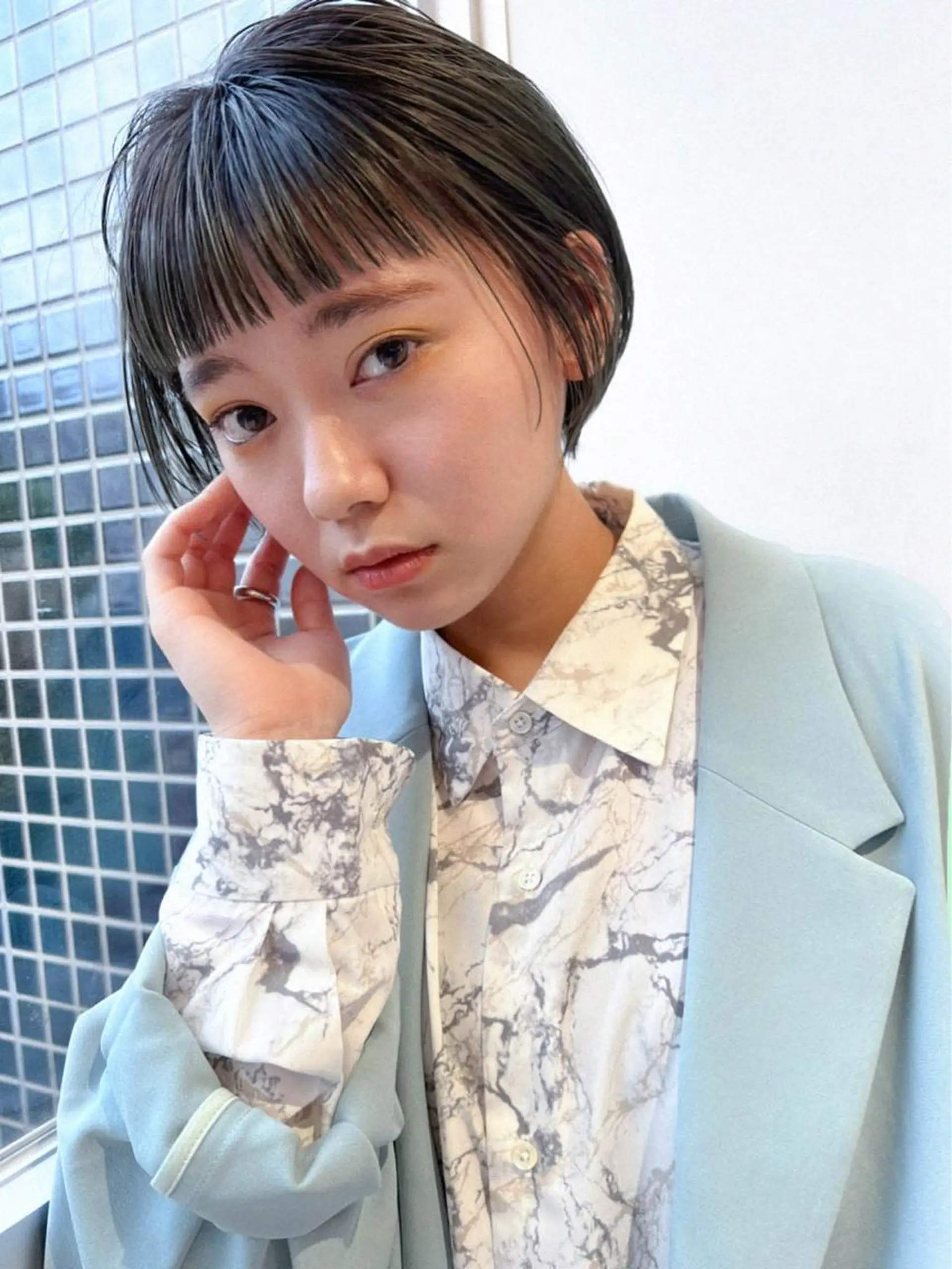 ミディアム カラー カット ill.所属・ill［イル］大須 kojimaのヘアスタイル