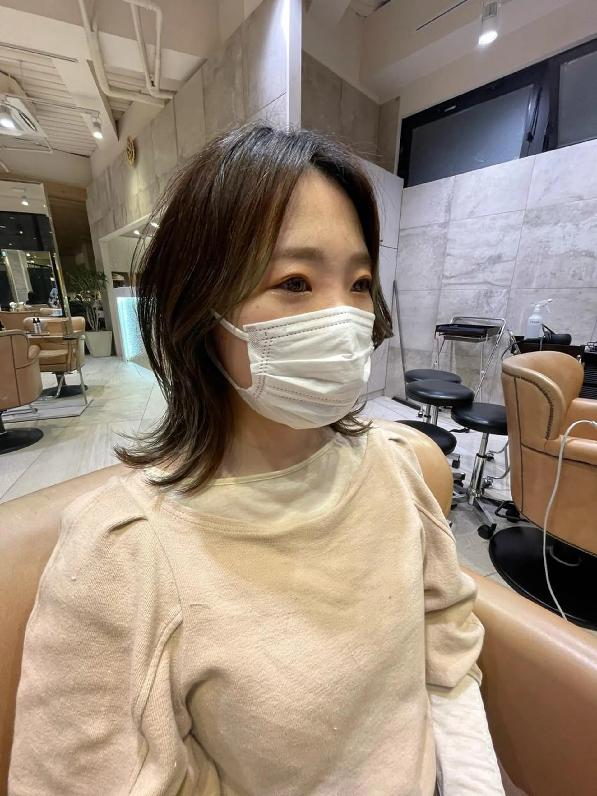 ミディアム カラー 韓国🇰🇷透明感 ERIのヘアスタイル