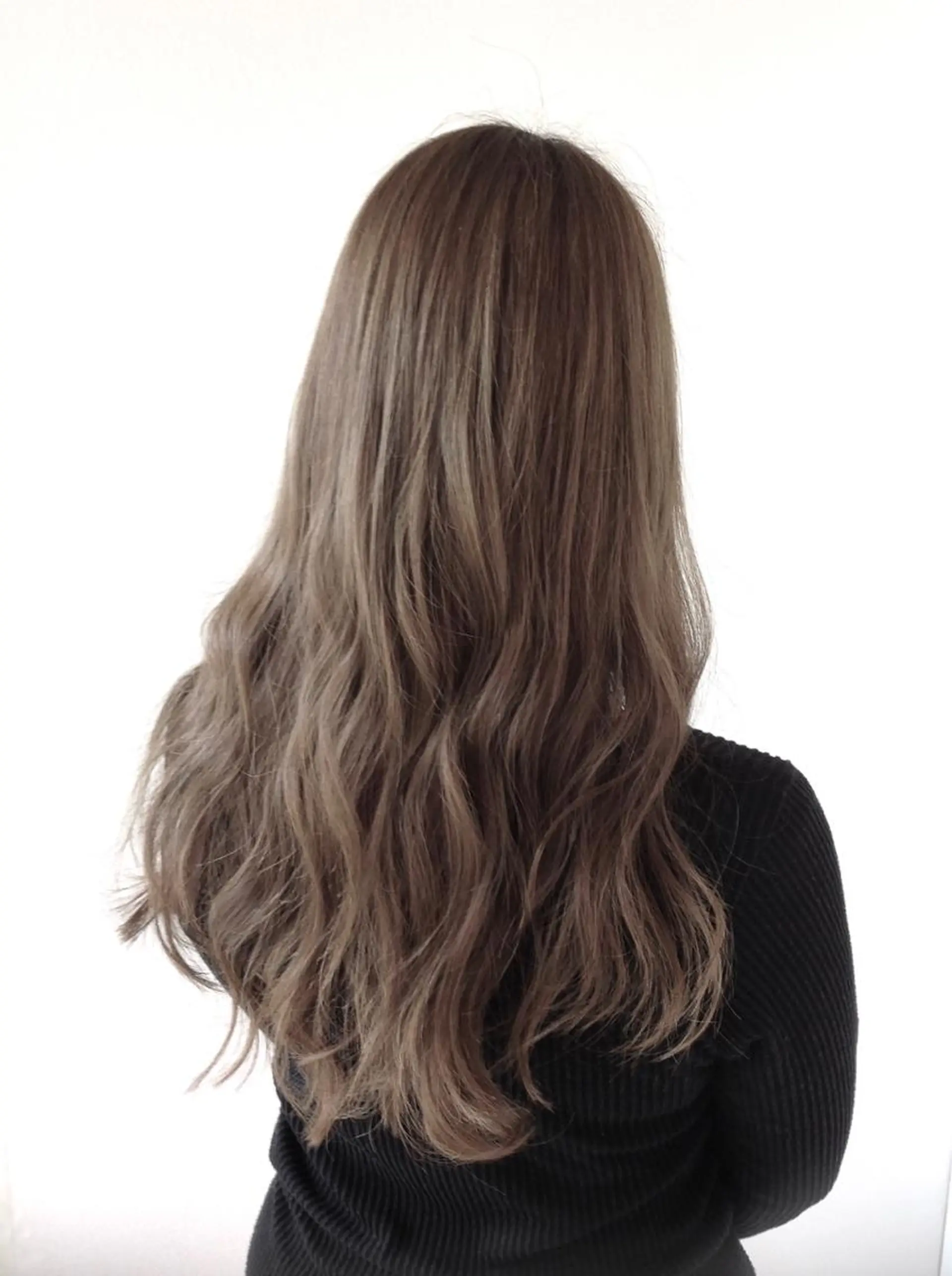 ロング カラー アッシュ ハイライトカラー イルミナカラー ハイライト エイジングケア特化 美容師✂️山崎竜二のヘアスタイル