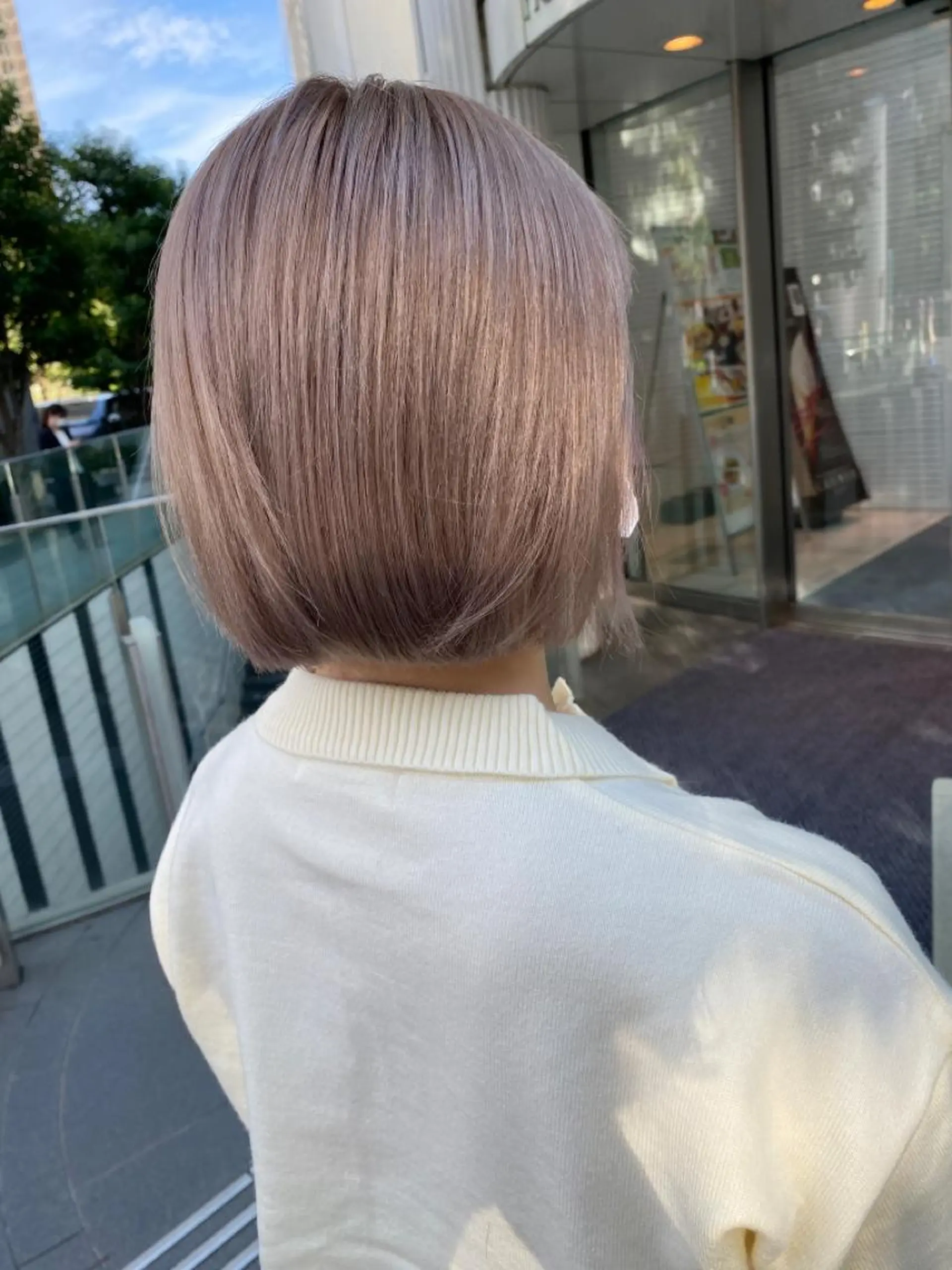 ショート Lolonois梅田 スタッフのヘアスタイル