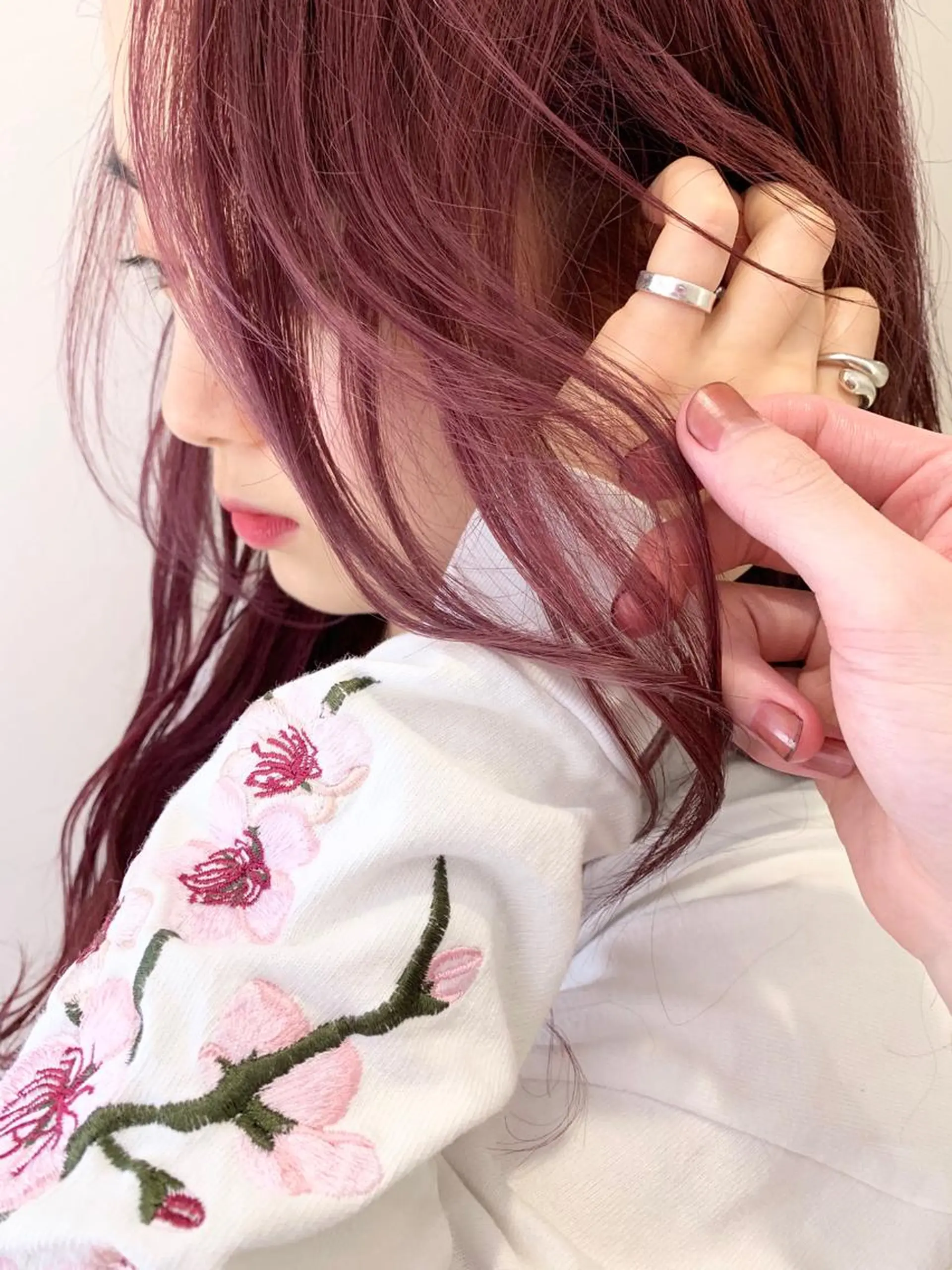 ロング カラー カット ヘアカラー トリートメント ヘアセット ハイトーン/ウルフ /小澤凌祐🦕のヘアスタイル