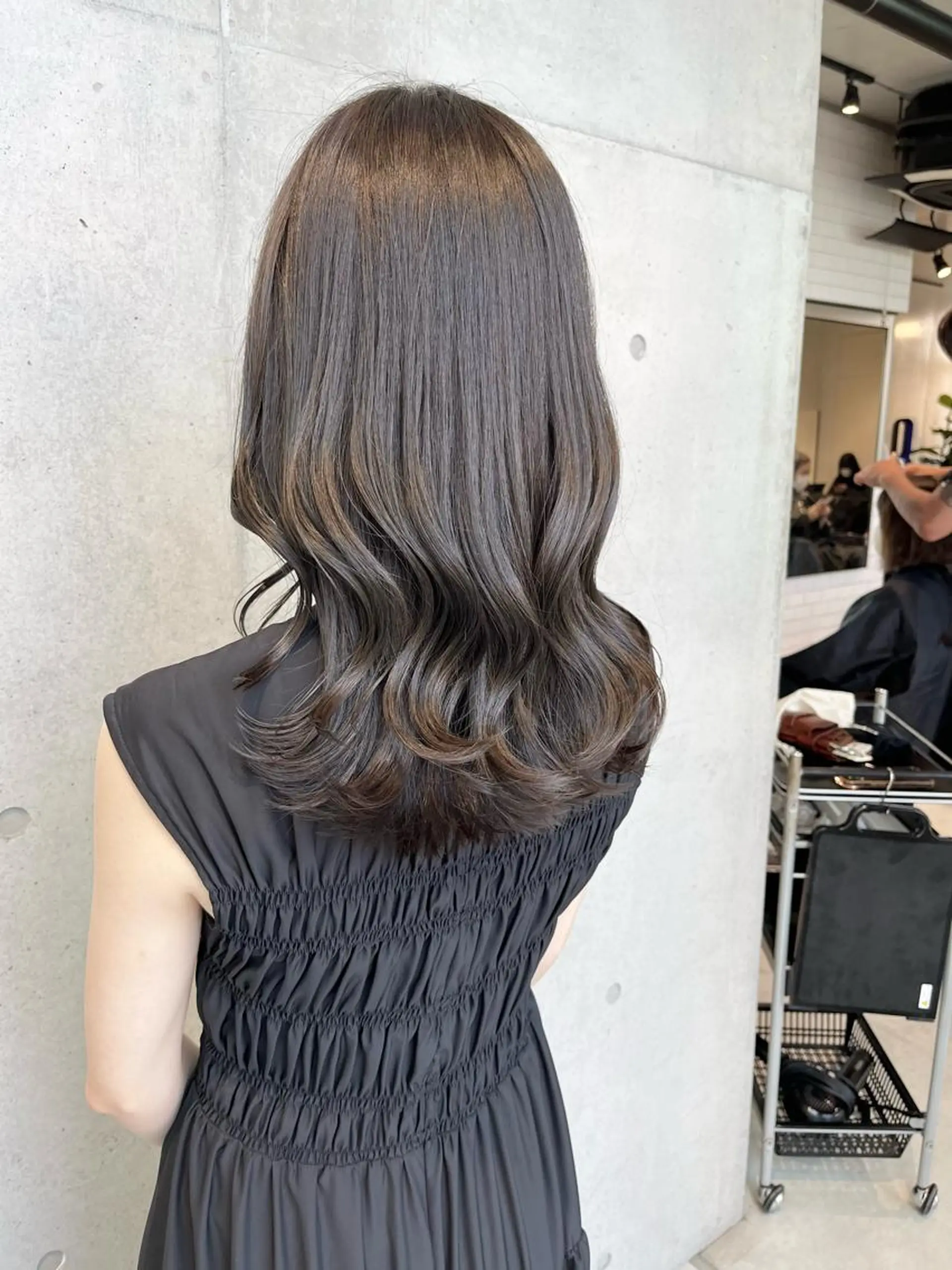 ミディアム カラー ヘアカラー トリートメント 透明感/オリーブ/ グレージュ/YUKAのヘアスタイル