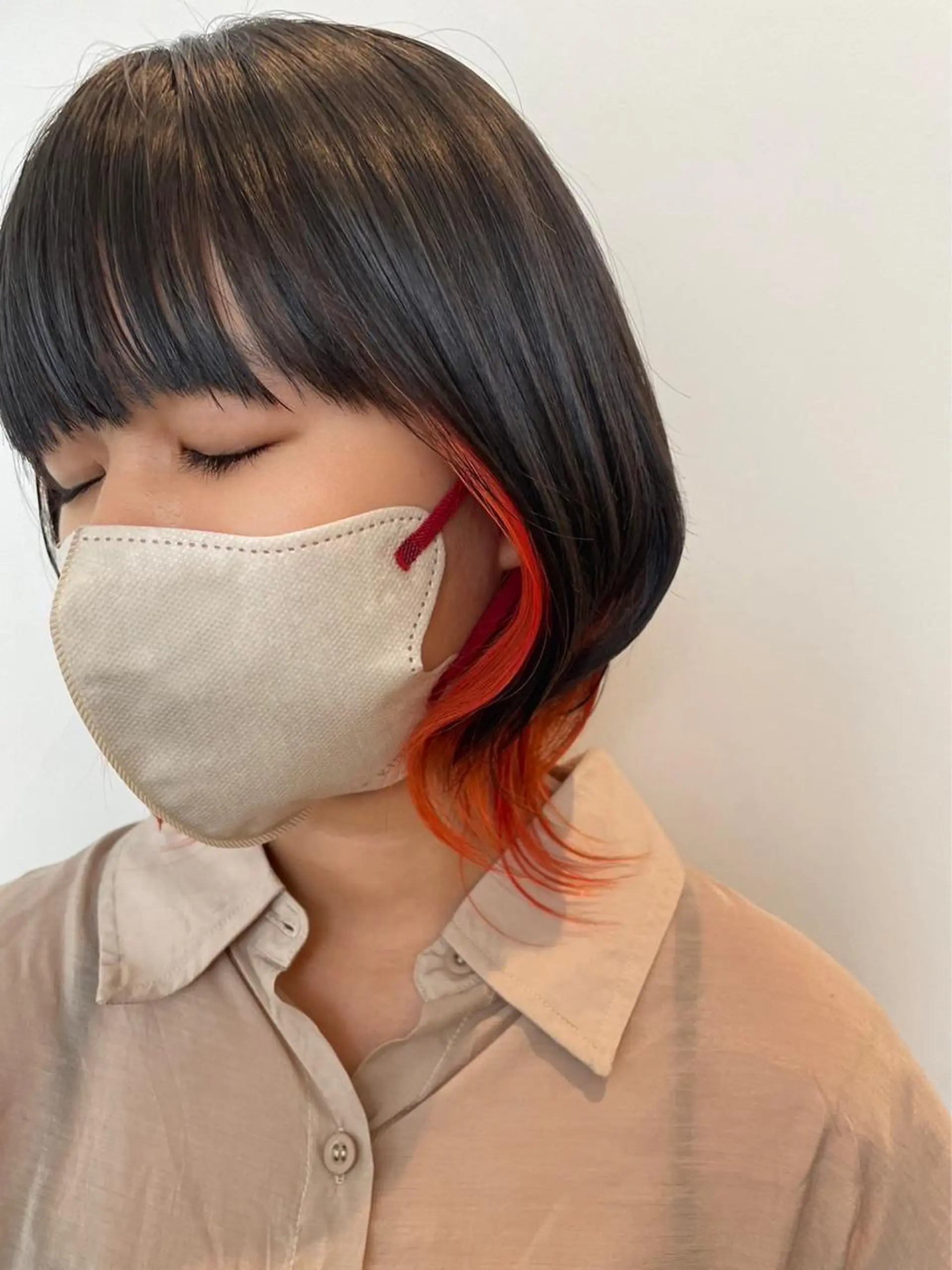 ミディアム カラー イヤリングカラー ウルフカット ヘアカラー トリートメント ブリーチ👩‍🦳/ ‪✂︎MANAMIのヘアスタイル