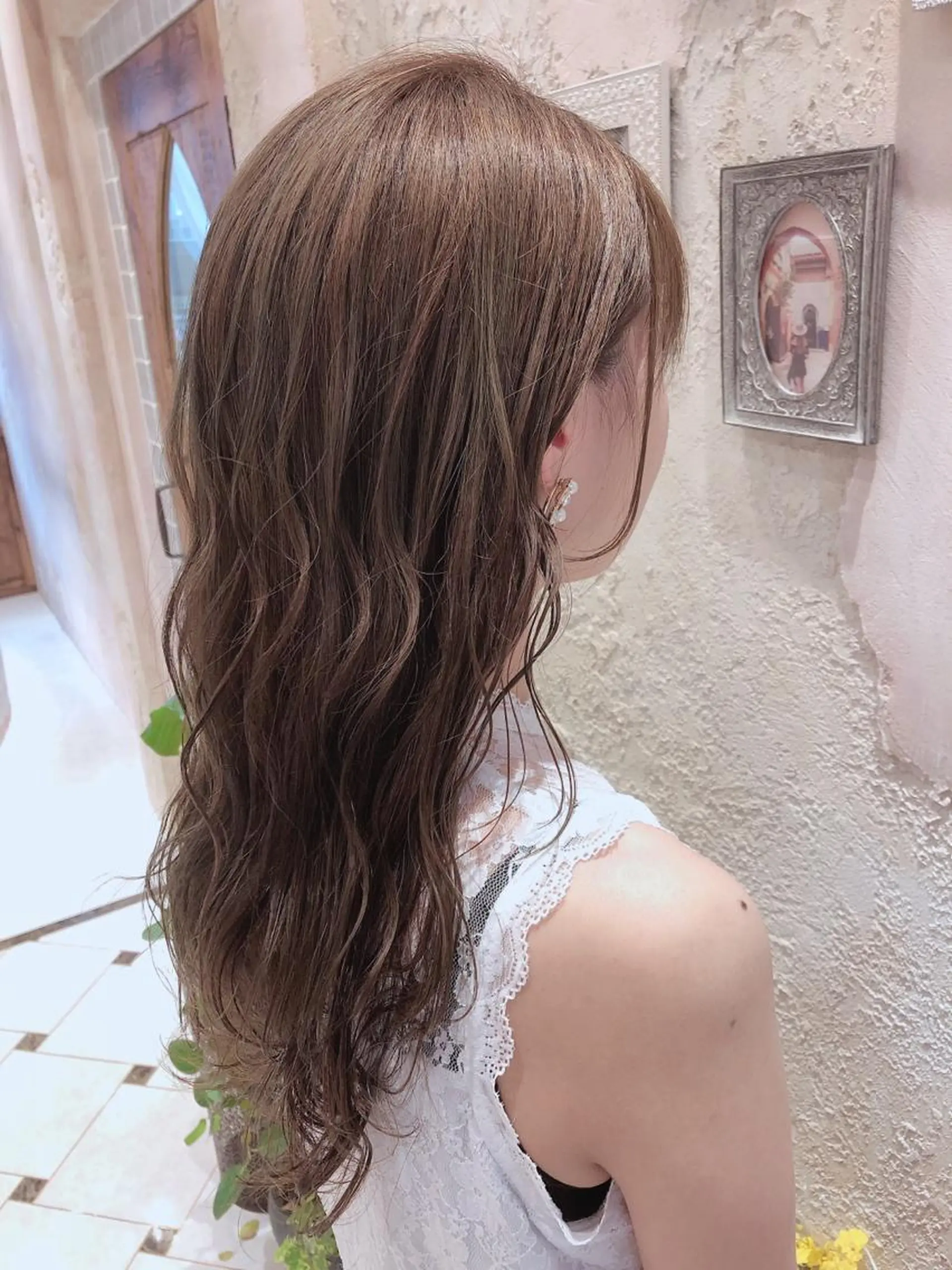 ロング アッシュ カット ヘアカラー トリートメント 代表山口ひな 髪質改善のプロのヘアスタイル