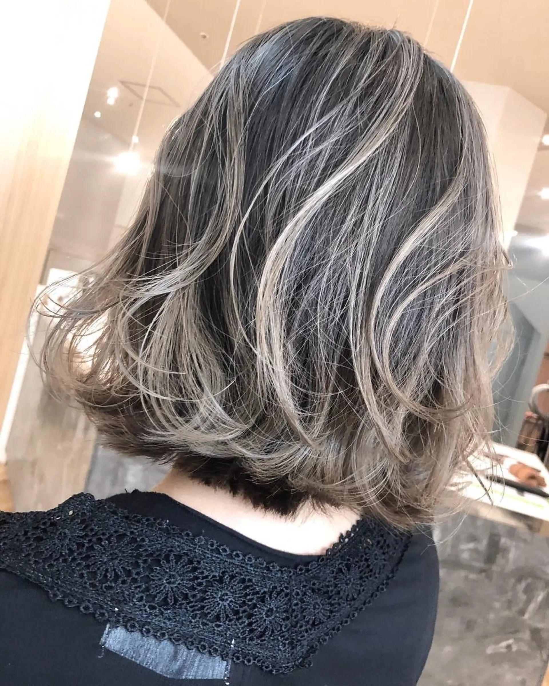 セミロング カラー ブリーチ ケアブリーチ 透明感カラー イルミナカラー トリートメント ⭐️迫田 ゆう⭐️のヘアスタイル
