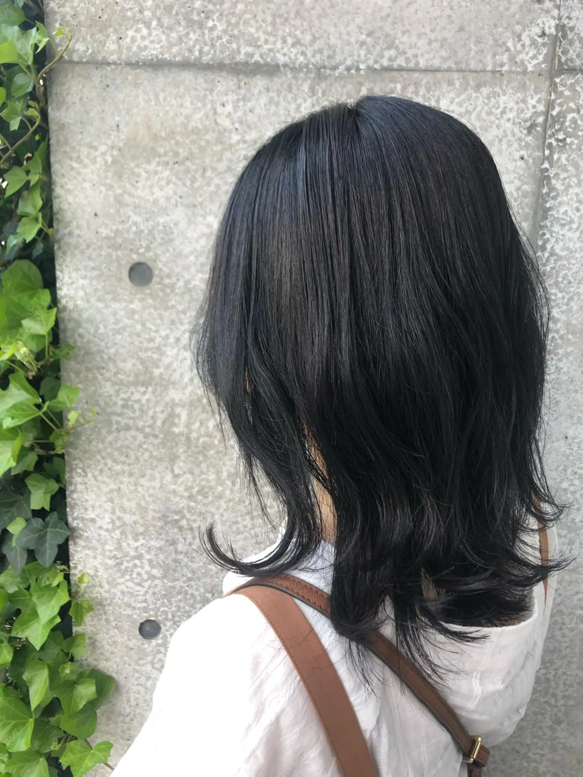 ミディアム カラー エクステ／インナー カラー 礒野朱里のヘアスタイル