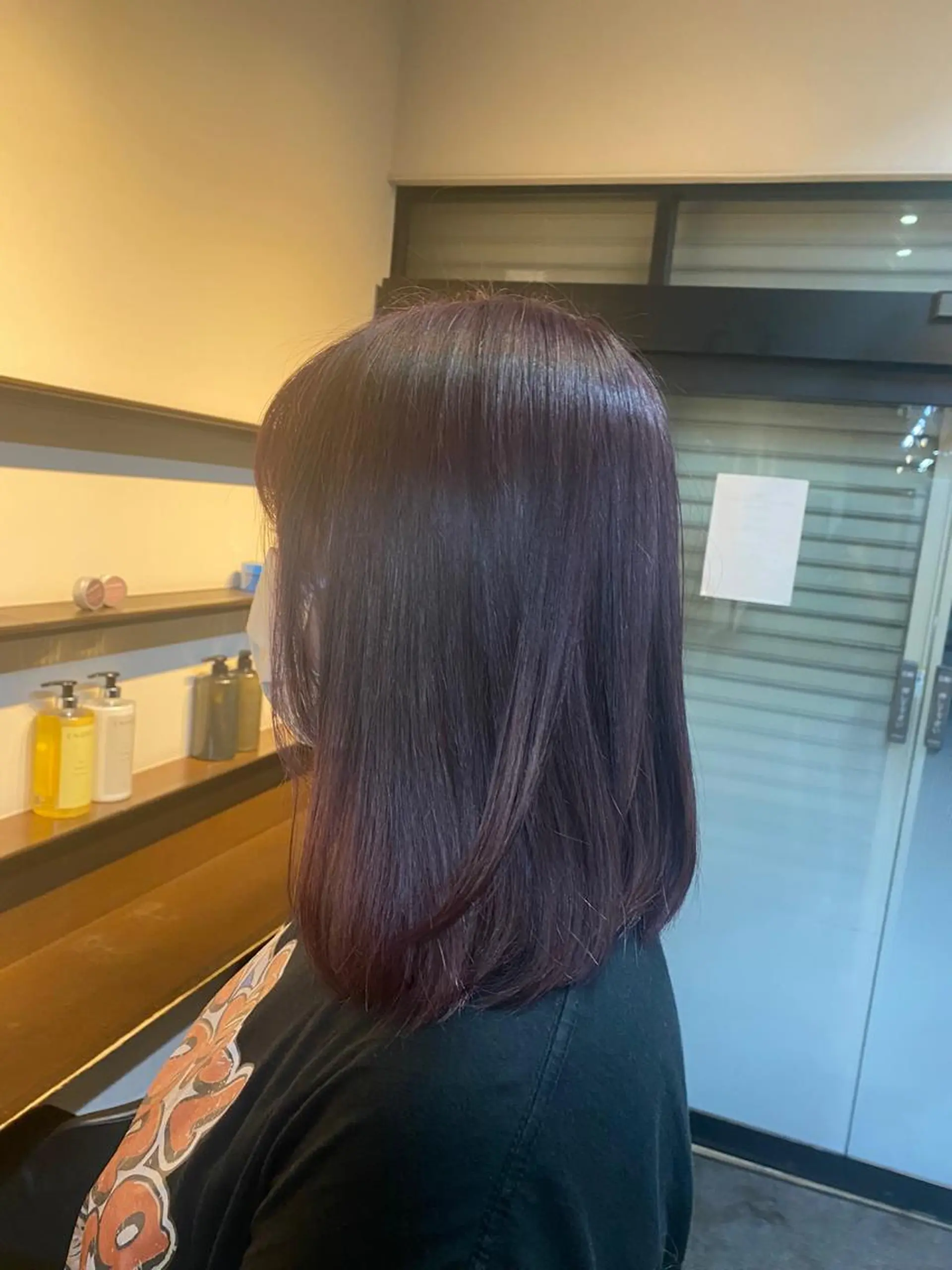 ミディアム カット ヘアカラー トリートメント 佐藤 はるとのヘアスタイル