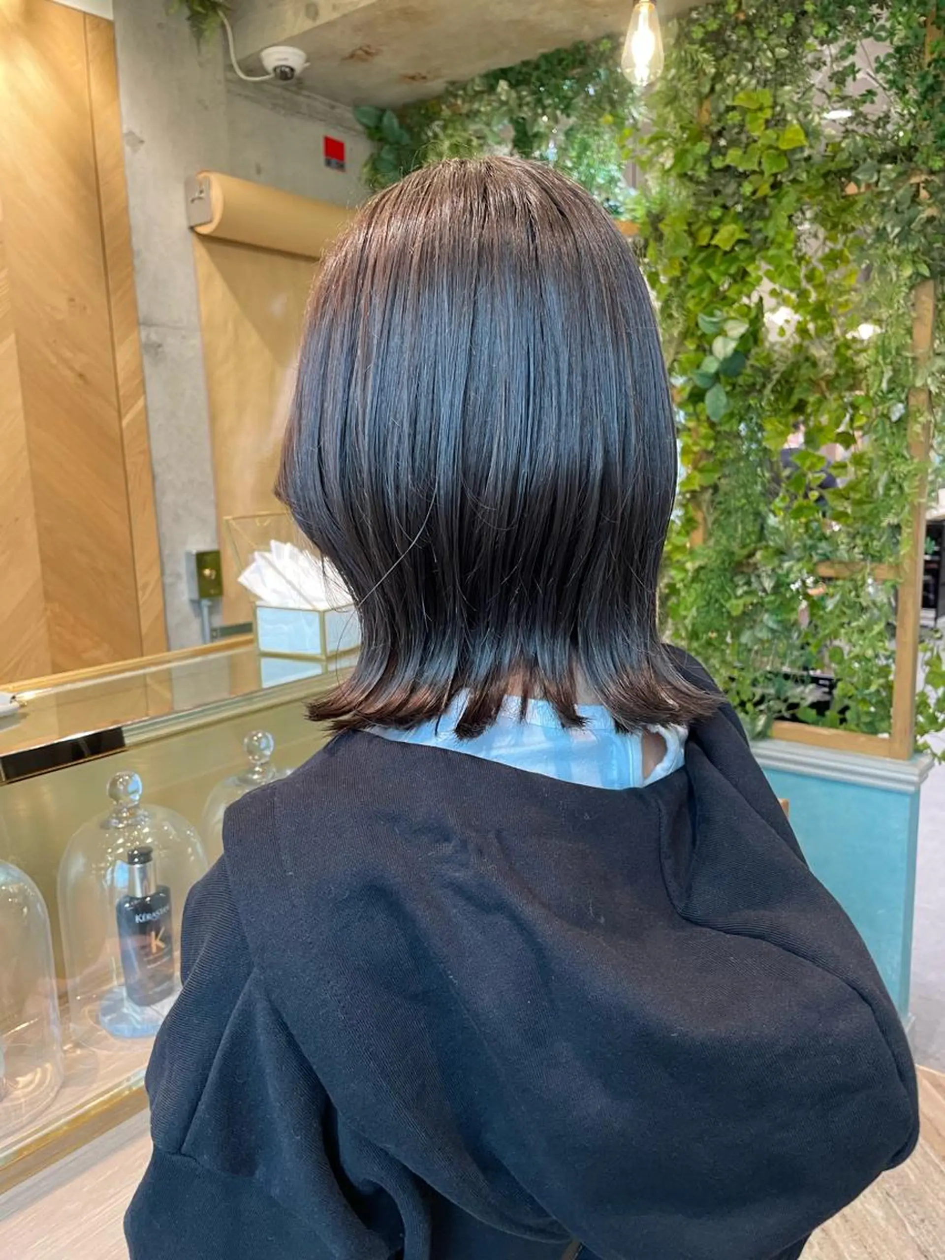 ミディアム カット ヘアカラー トリートメント 山本翔一郎 韓国顔周りレイヤーのヘアスタイル