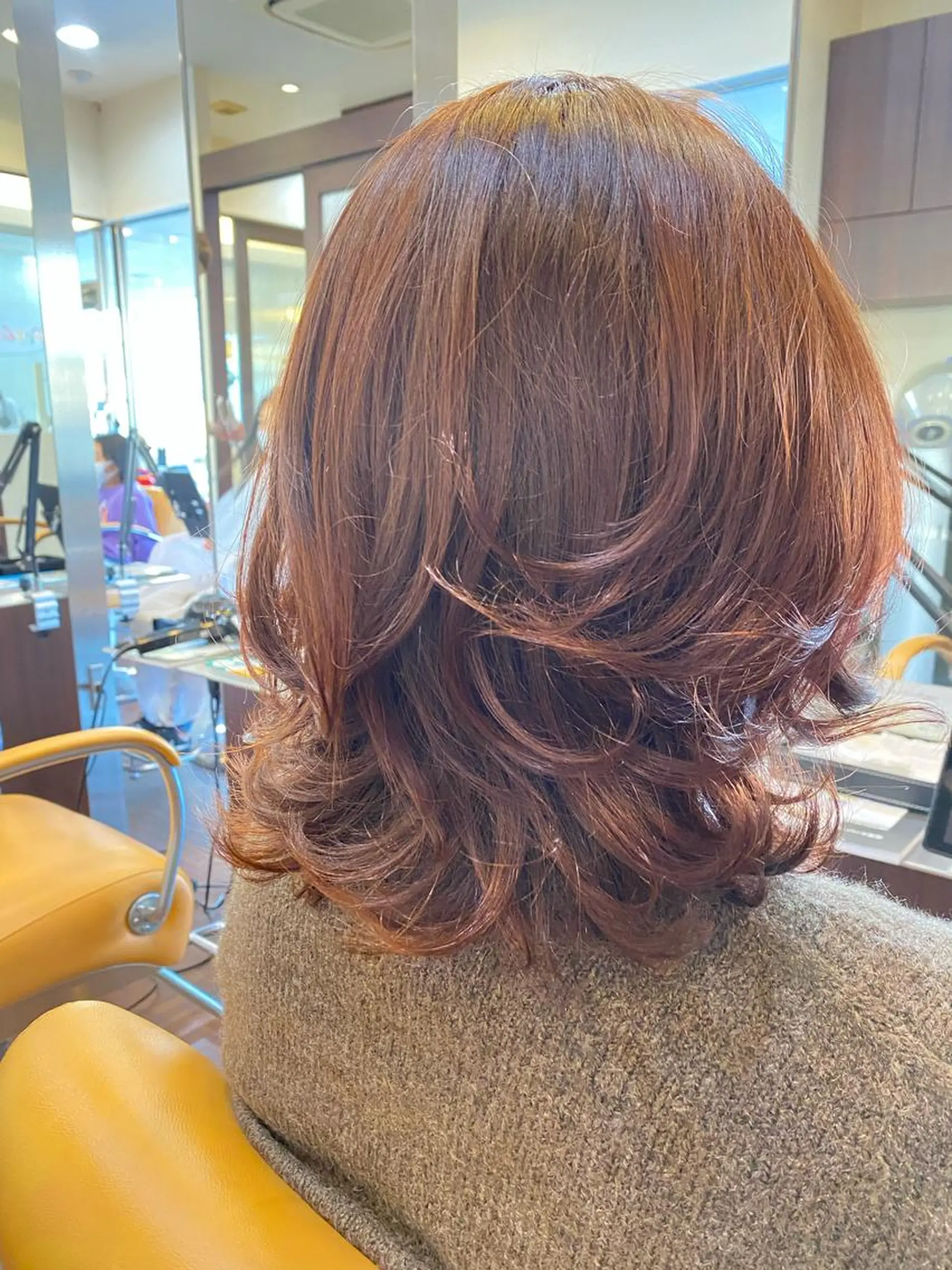 ミディアム 外ハネヘア 鈴木 千恵子のヘアスタイル