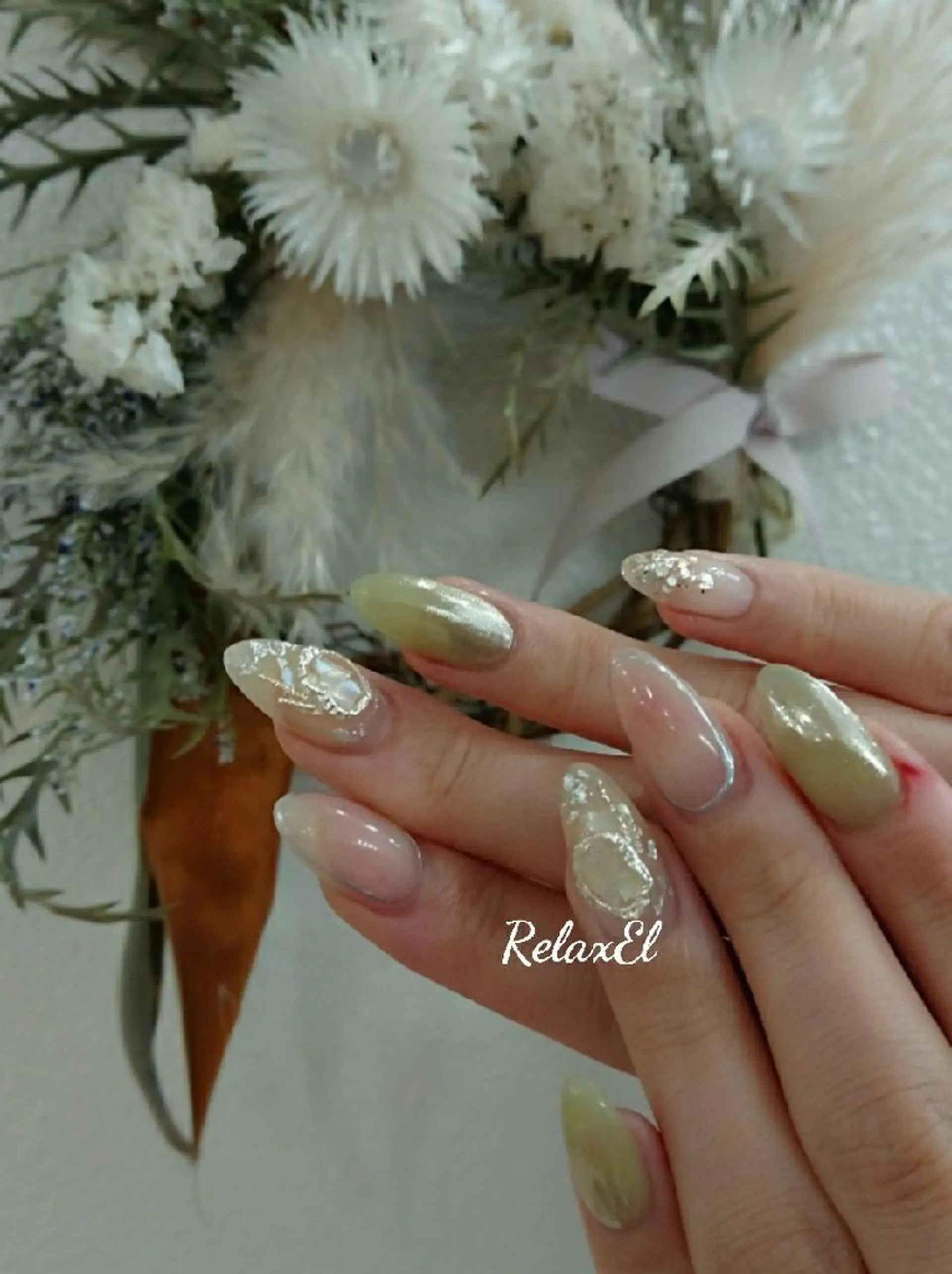 ネイル ニュアンスネイル RelaxEl リラクセル所属・中野 智美のネイルデザイン