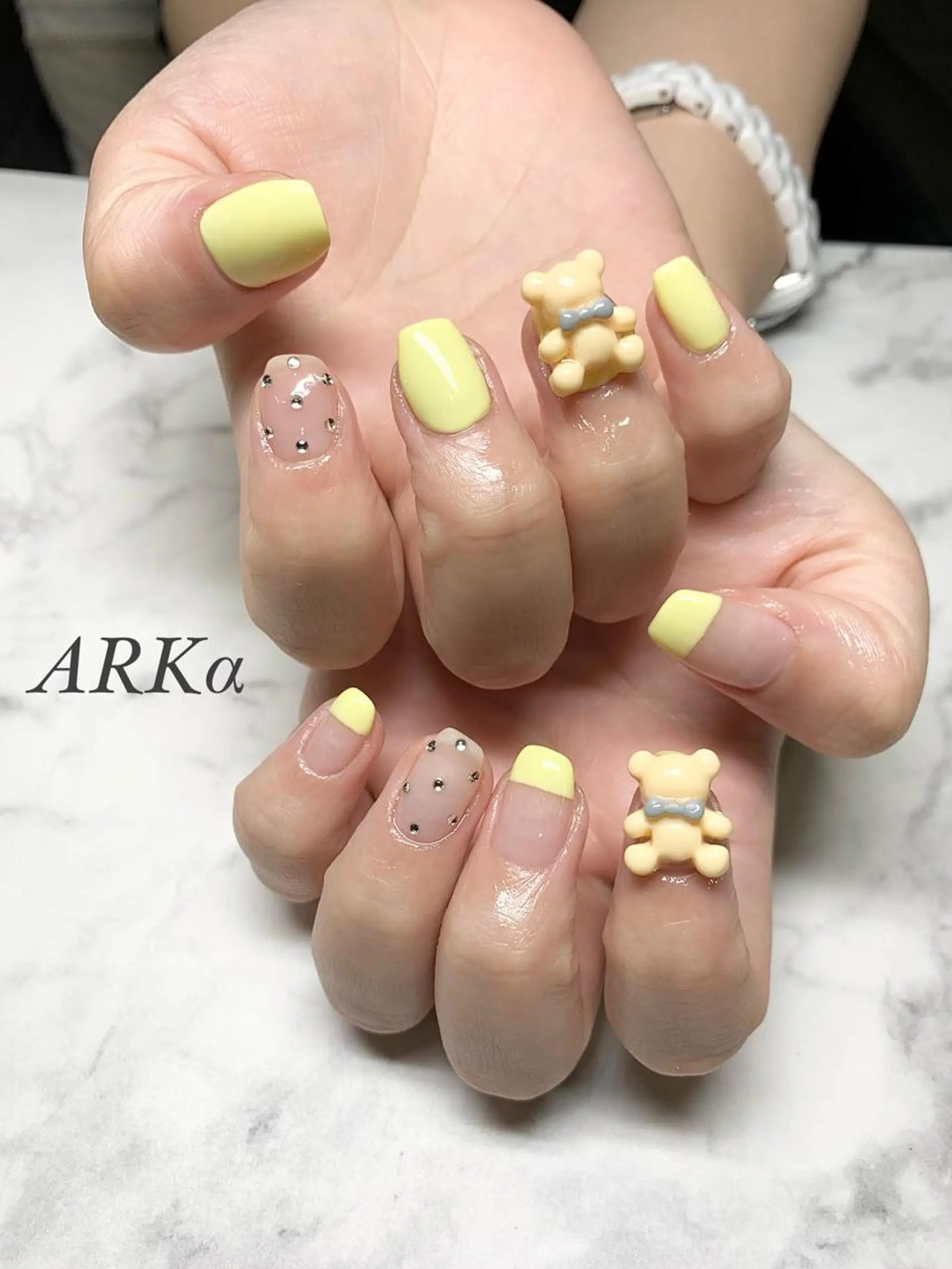 ミディアム ネイル ハンドネイル Nailsalon ARKαのネイルデザイン