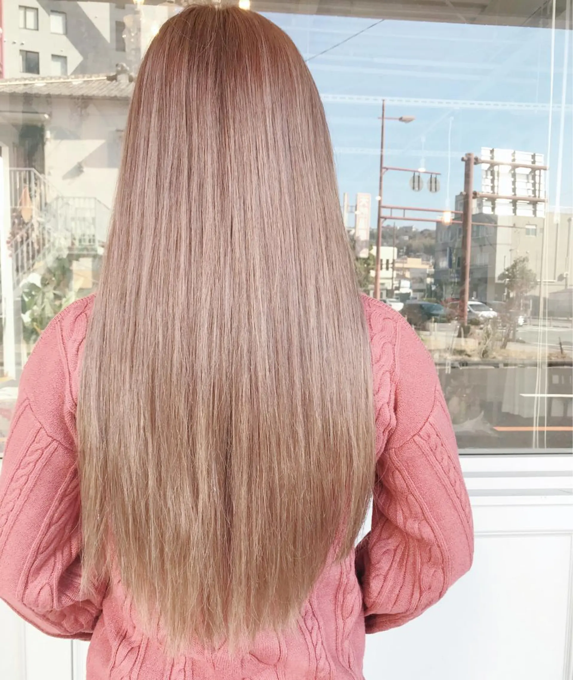 ロング カラー ヘアアレンジ お団子ヘア 切りっぱなしボブ バレイヤージュ デザインカラー グラデーションカラー Mariana/ 鶴原-ハイライトのヘアスタイル