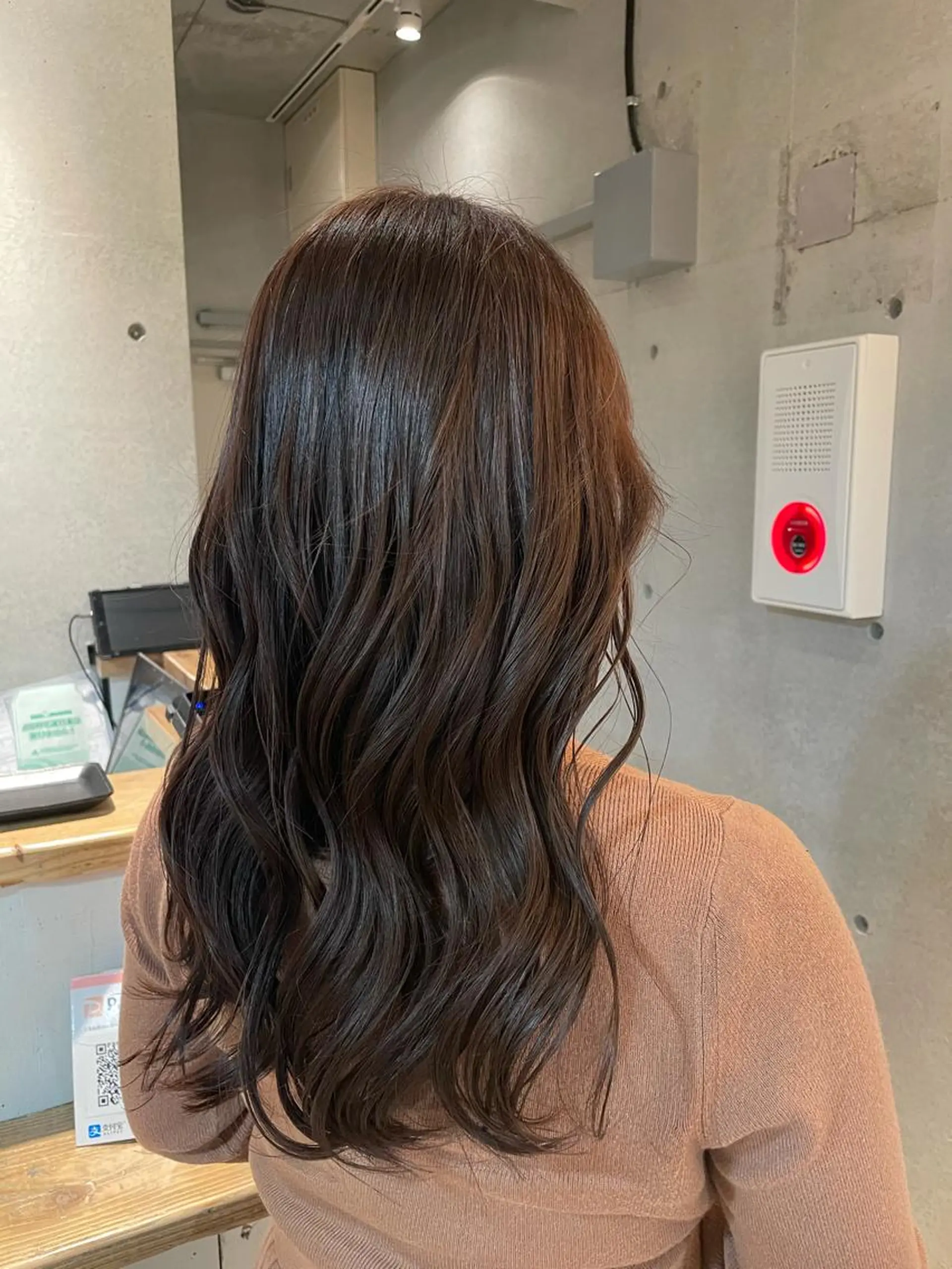 ロング カラー カット ヘアカラー しのはら まどかのヘアスタイル