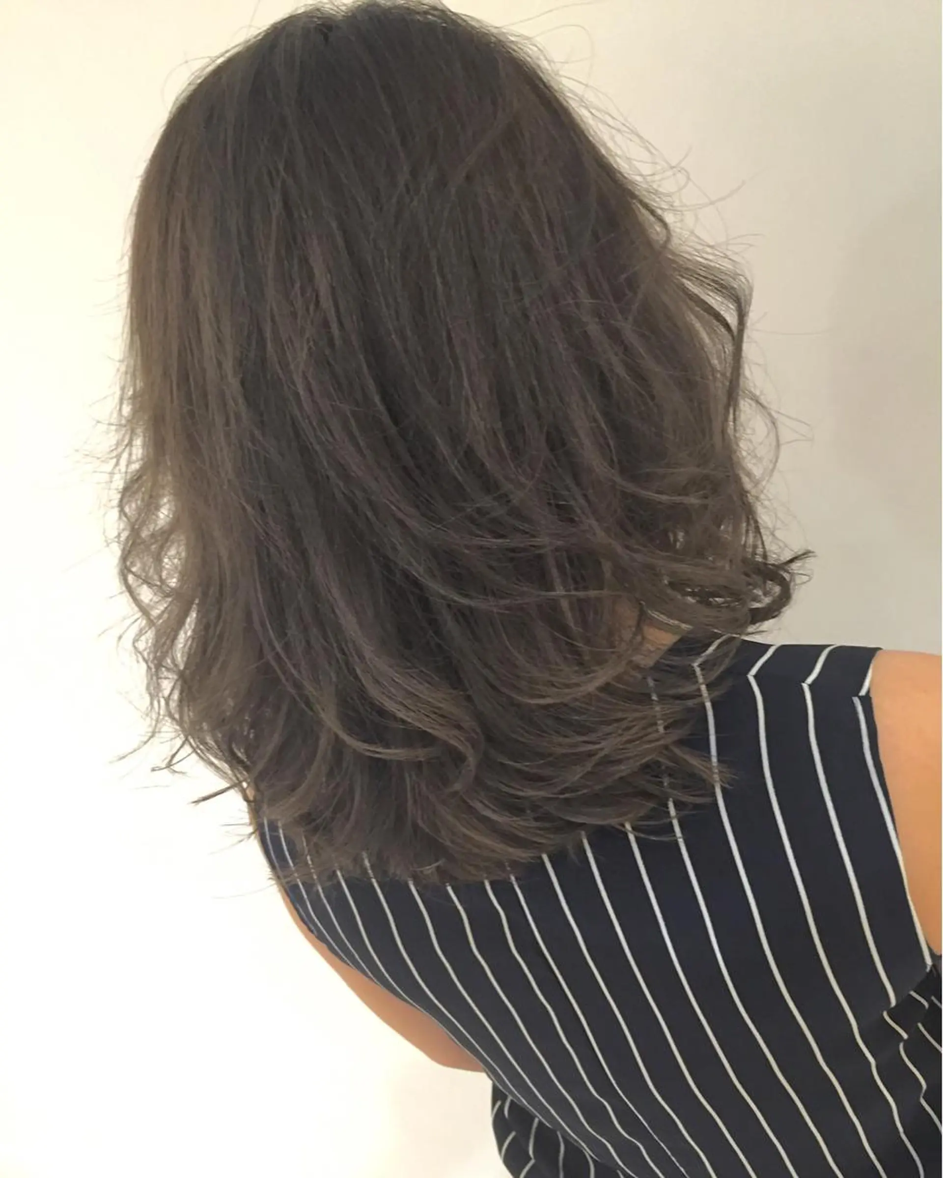 ショート ミディアム セミロング カラー アッシュ ブリーチ 透明感カラー シルバー シルバーアッシュ lafith hair dope所属・[外国人風カラー] 店長 田中健太のヘアスタイル