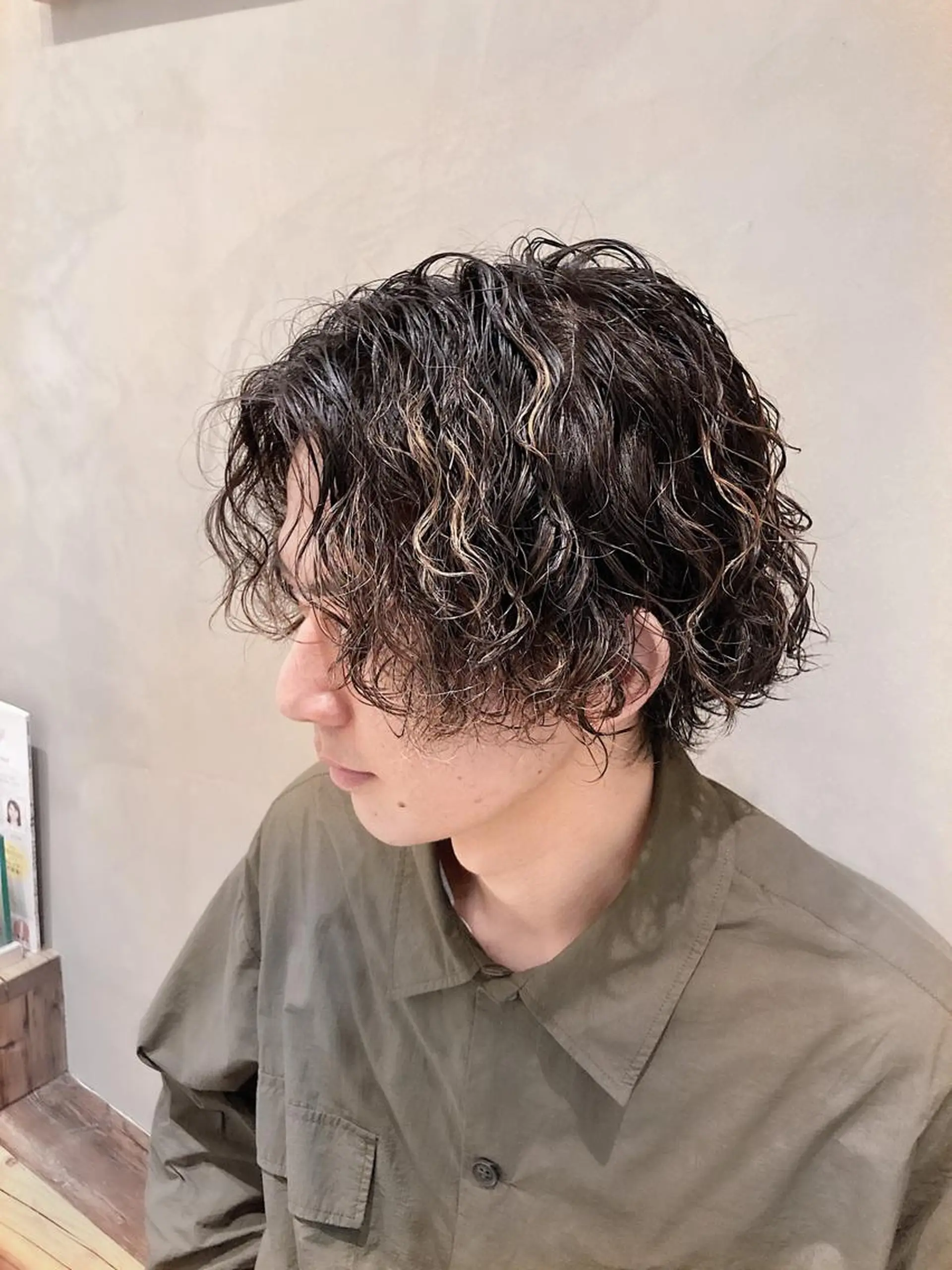 ミディアム パーマ メンズ 波巻きスパイラルパー マ/シャドウパーマ駿のヘアスタイル