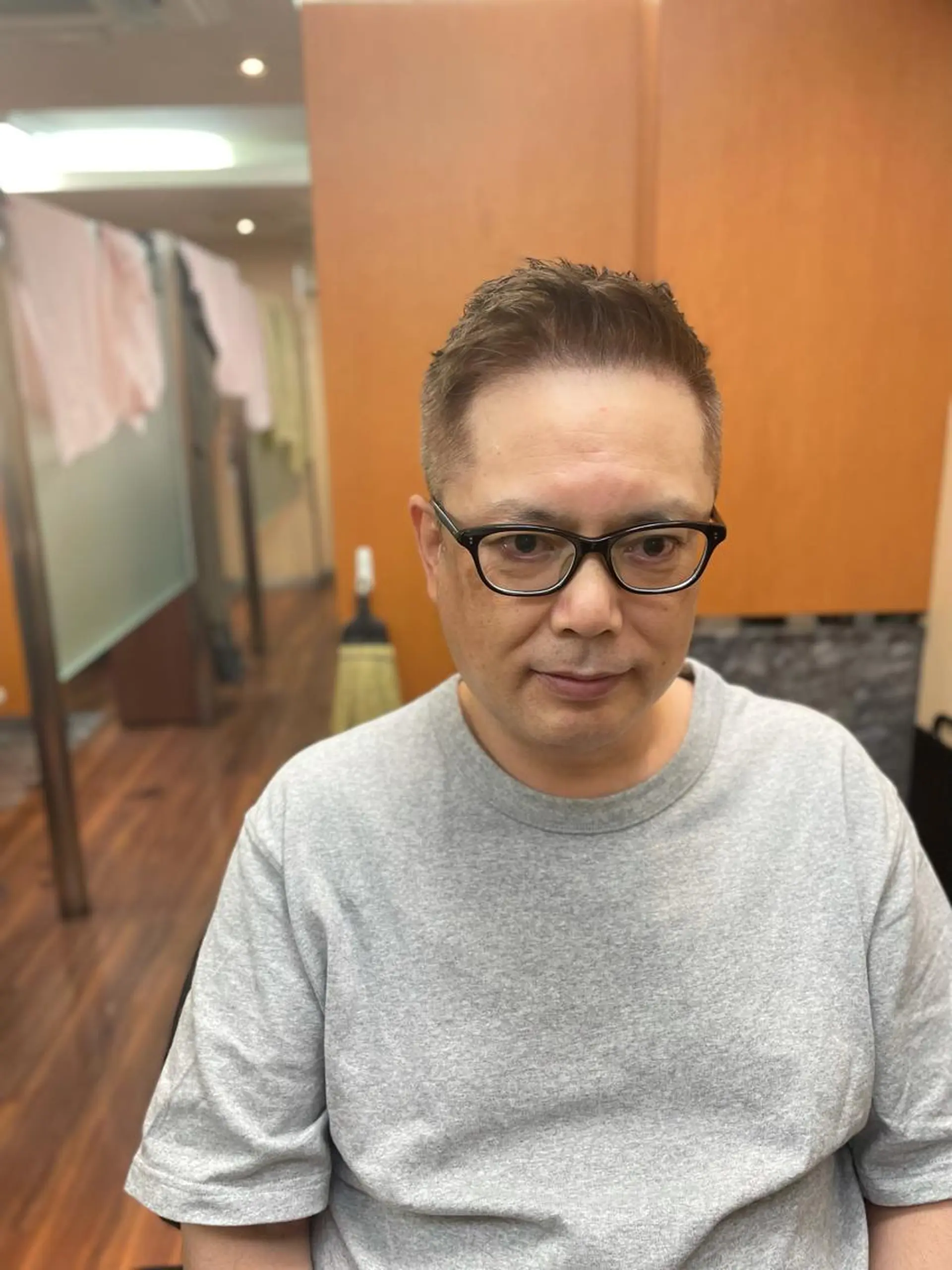 ショート メンズ カット指名No1漆原 聡のヘアスタイル