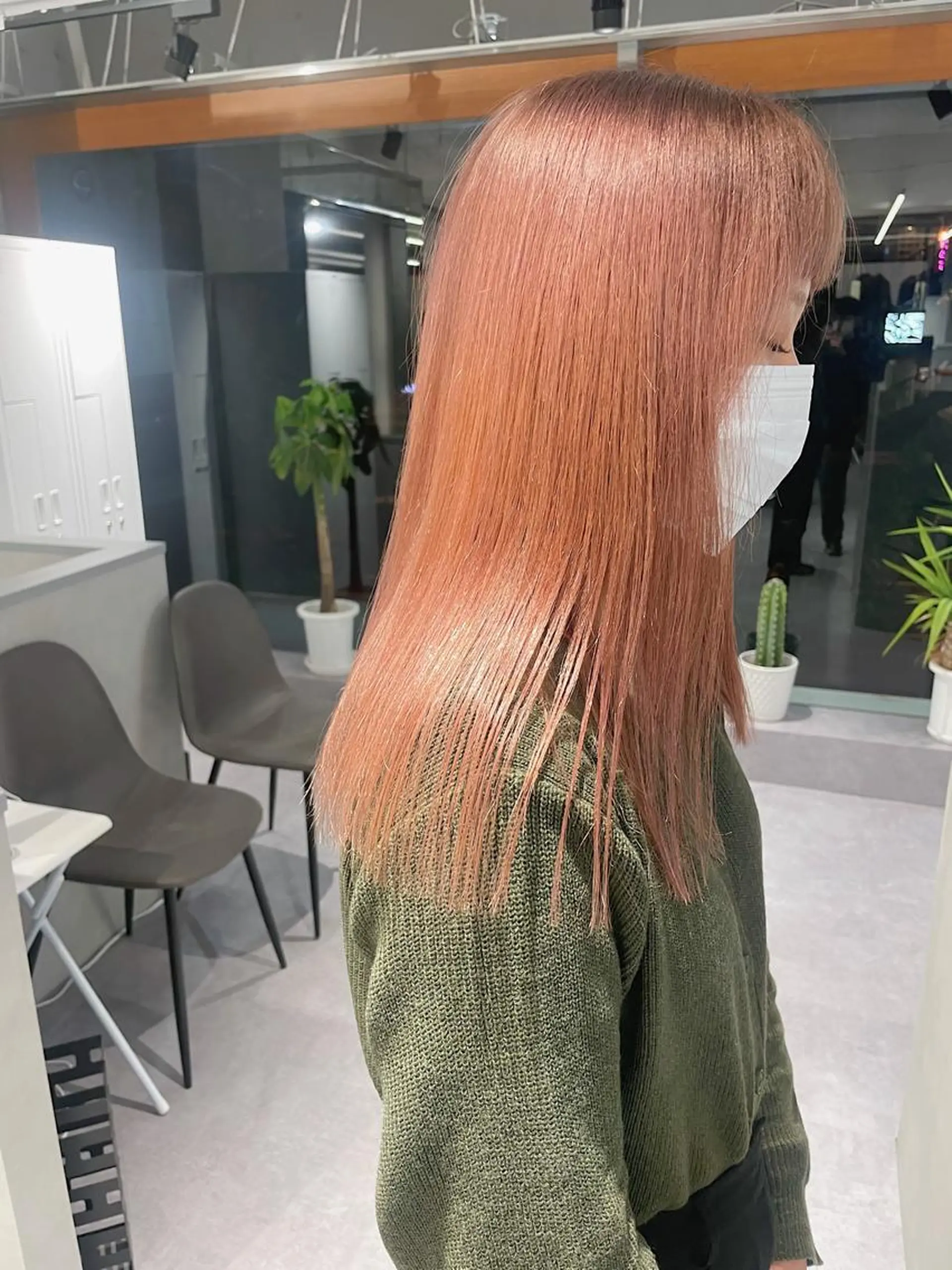 セミロング カラー ikuma/ ミルクティーのヘアスタイル