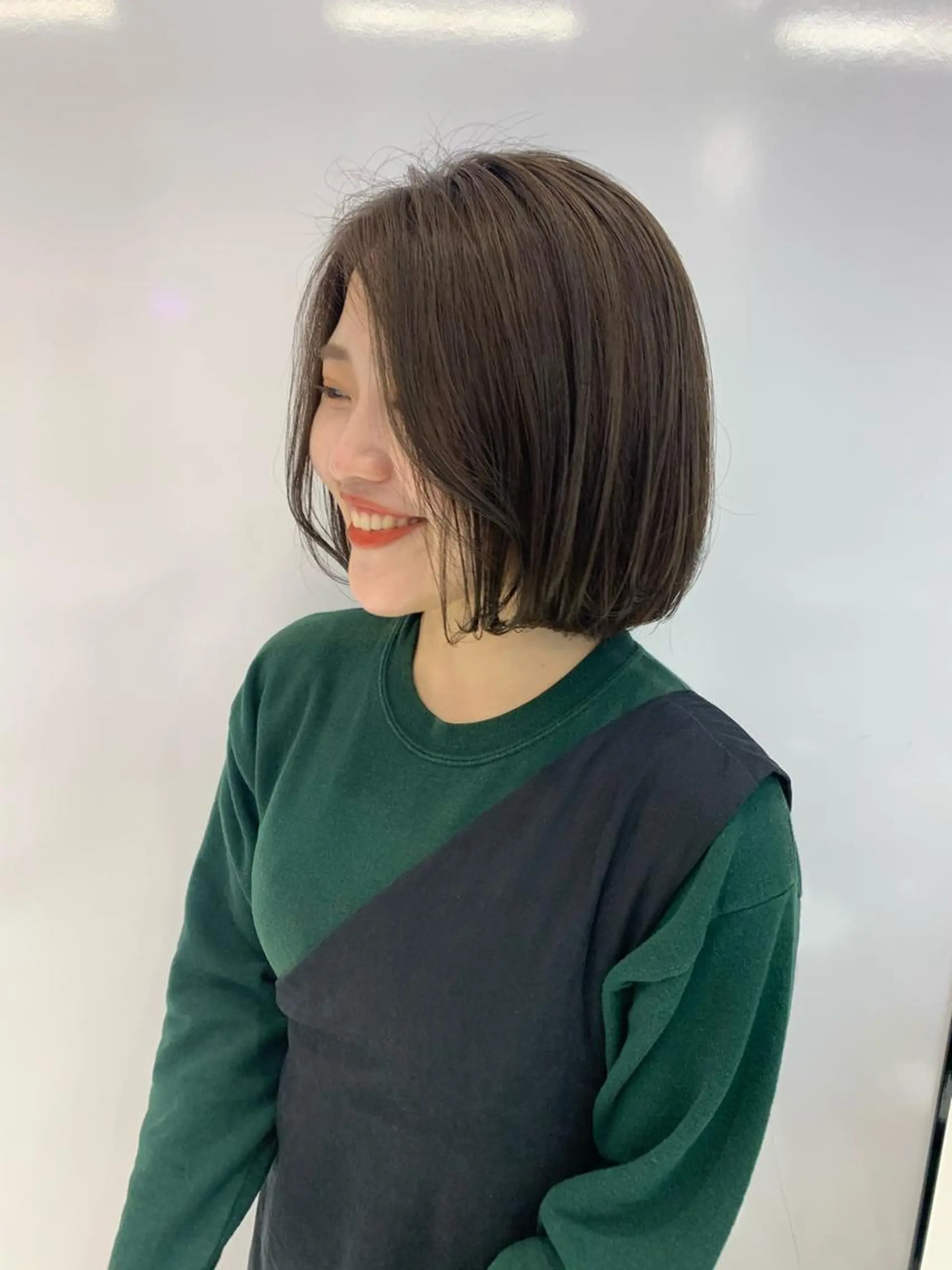 ショート カラー ハッシュカット/ハイ トーン/MANAMIのヘアスタイル