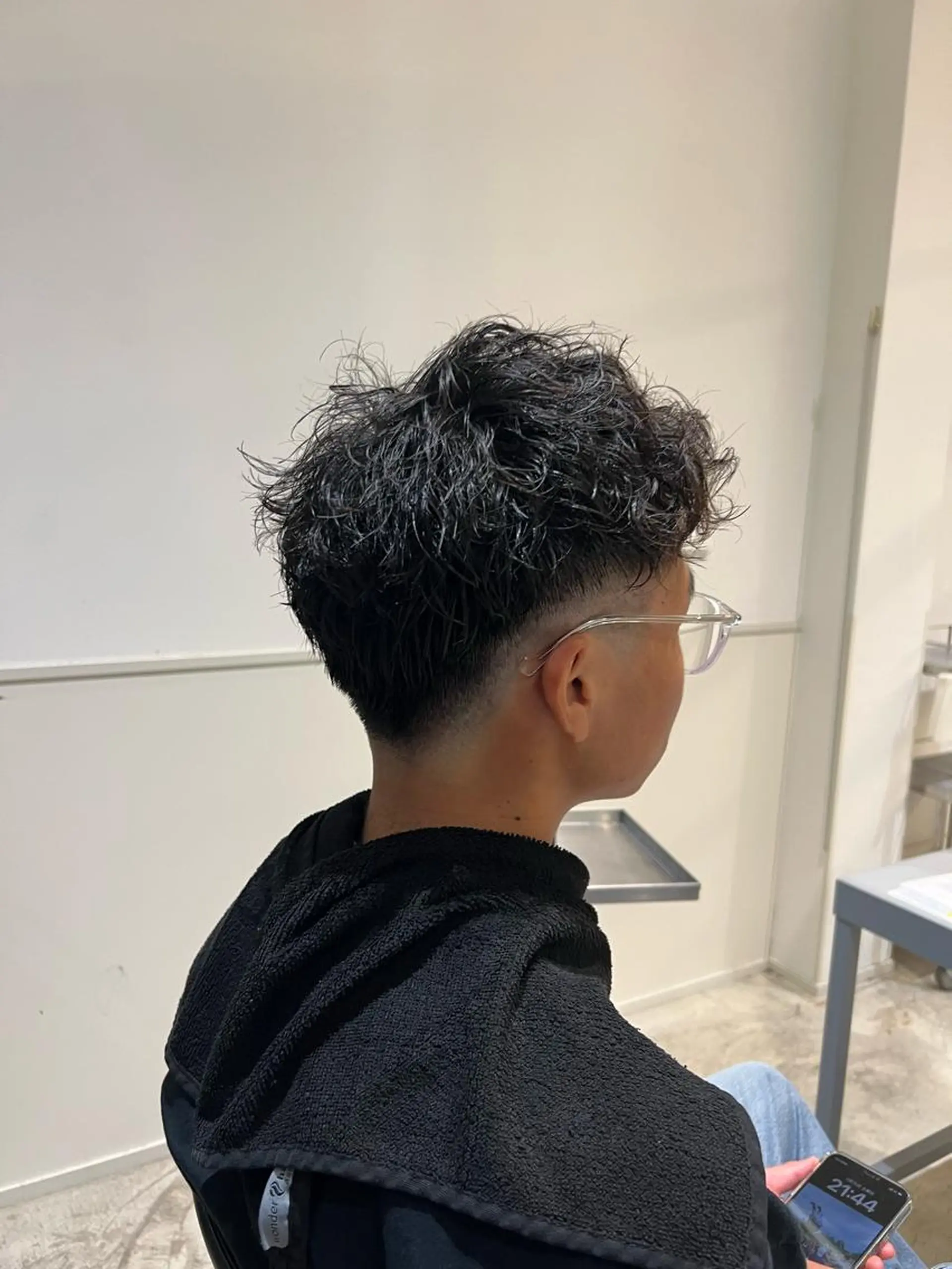 ショート パーマ メンズ フェードカット メンズパーマ スパイラルパーマ カット パーマ 𝑬𝑰𝑲𝑰/ 金沢駅西口店のヘアスタイル