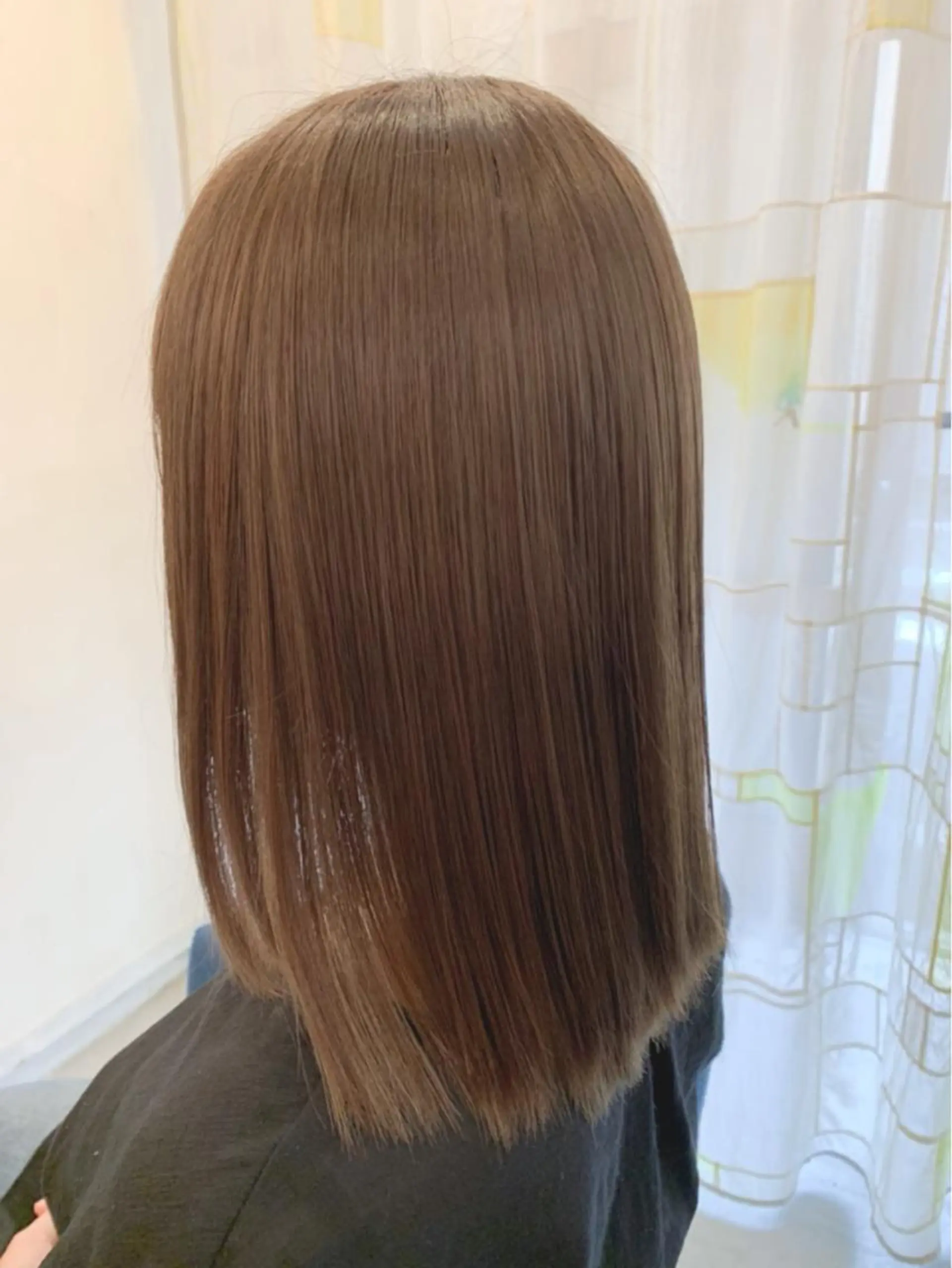 ミディアム カラー イルミナカラー トリートメント 酸熱トリートメント カット 縮毛矯正 トリートメント 【髪質改善】【美髪】 【ツヤ髪】ほしのちりのヘアスタイル