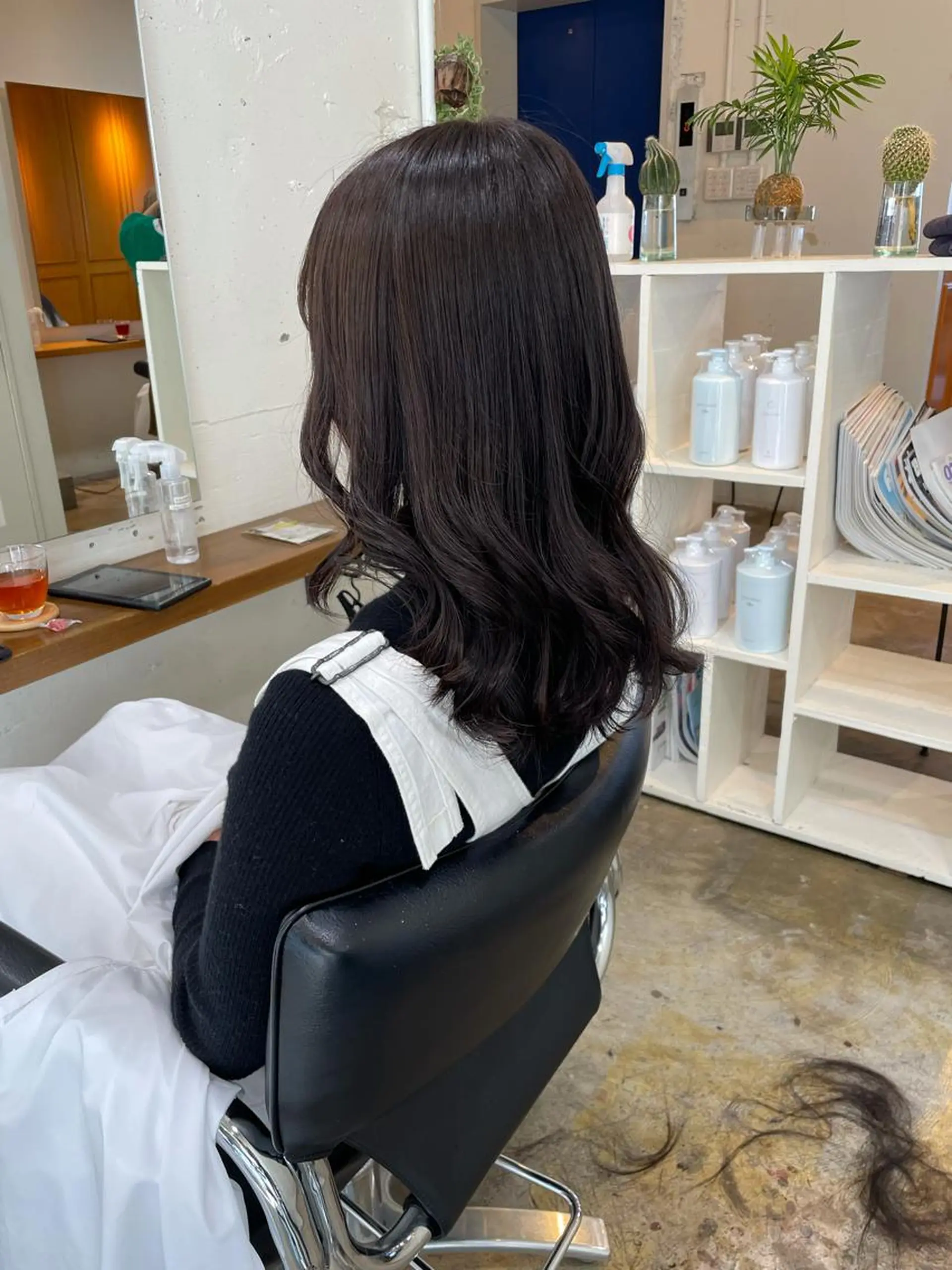 ミディアム カラー 透明感カラー グレージュ カット ヘアカラー トリートメント MIOベージュカラー 柔らかいカラーのヘアスタイル