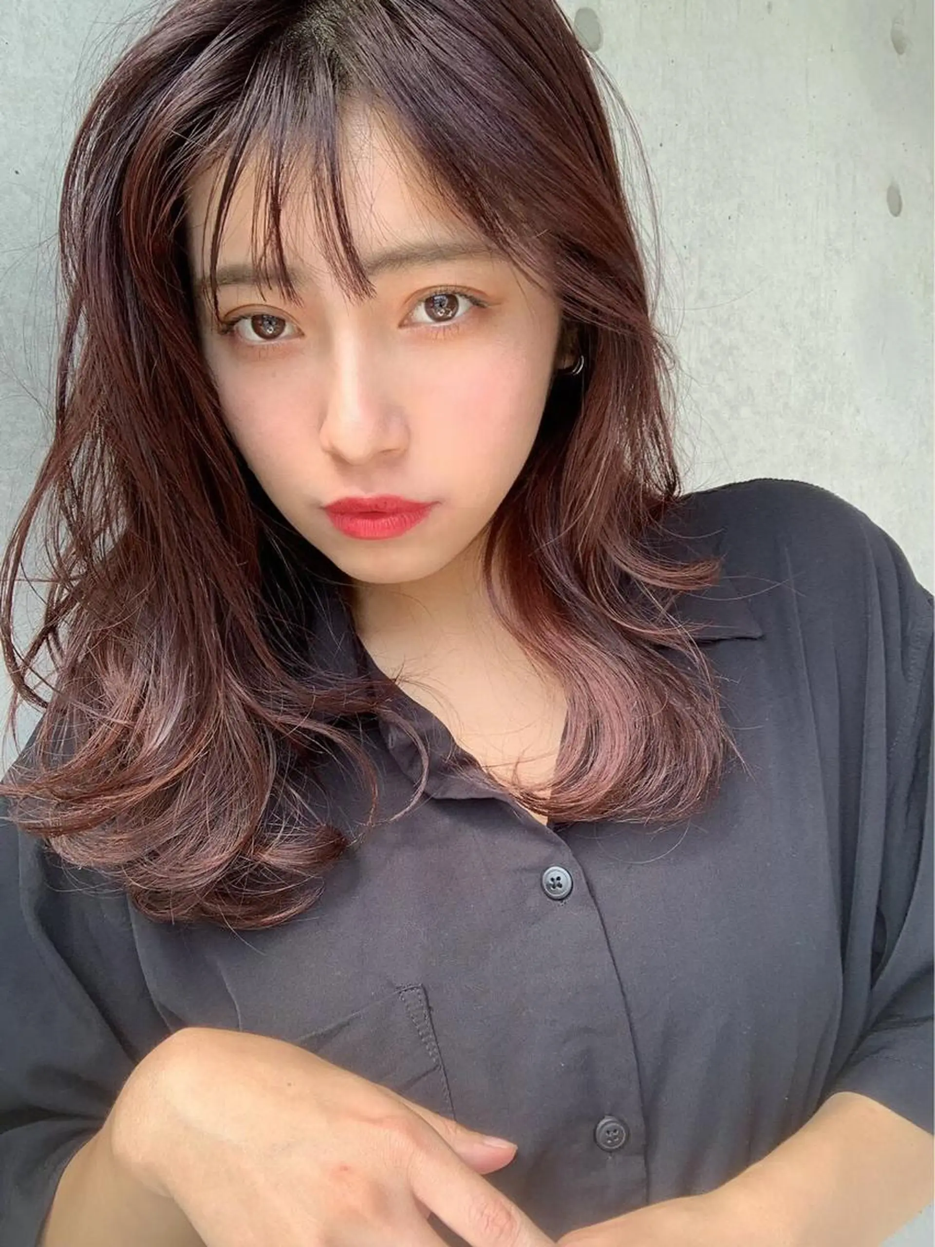 セミロング カラー 🩵ハイトーン 美咲🩵のヘアスタイル